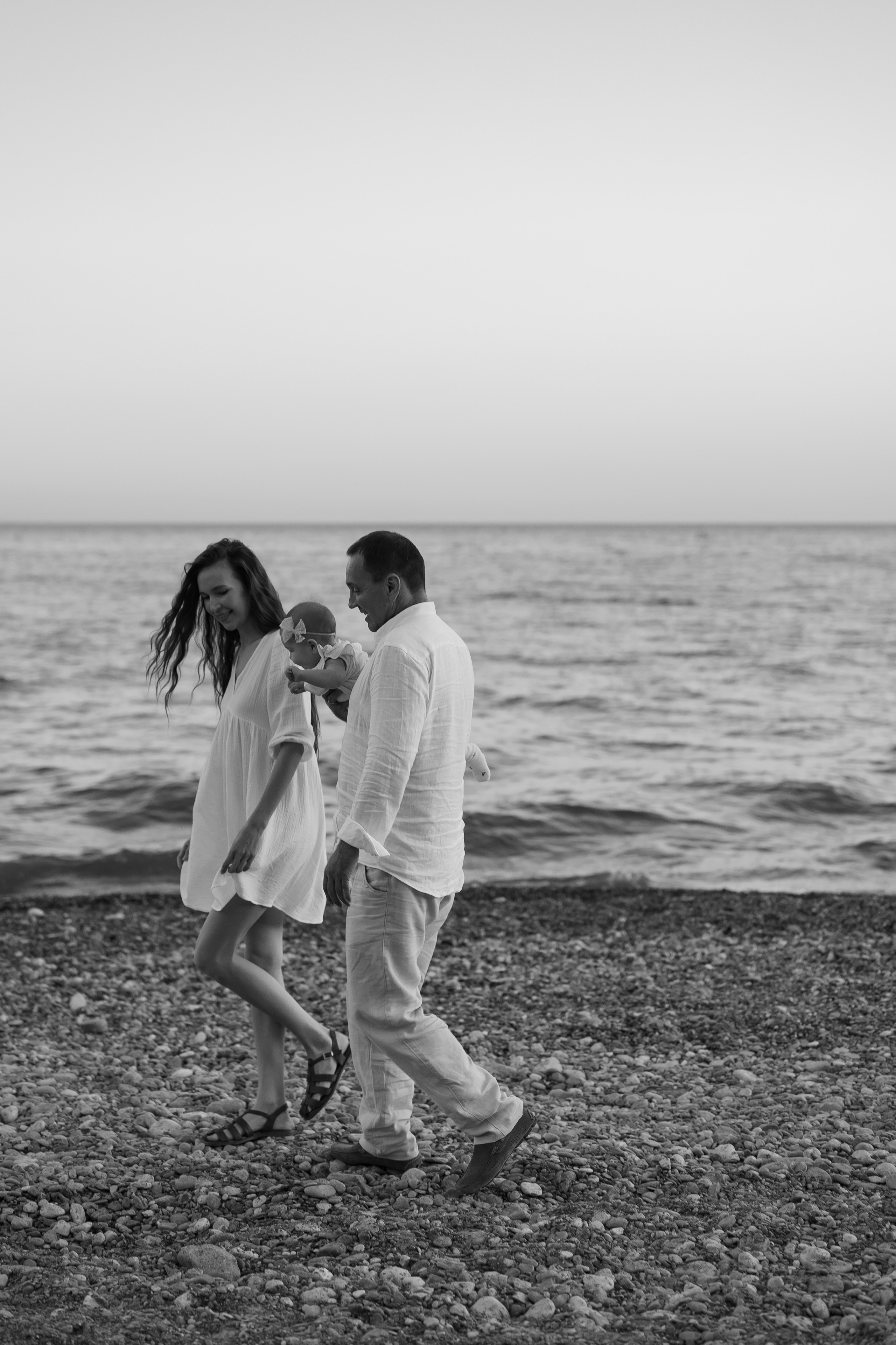 Свидание на пляже. Свадебный и семейный фотограф в Сочи Никита Пищов