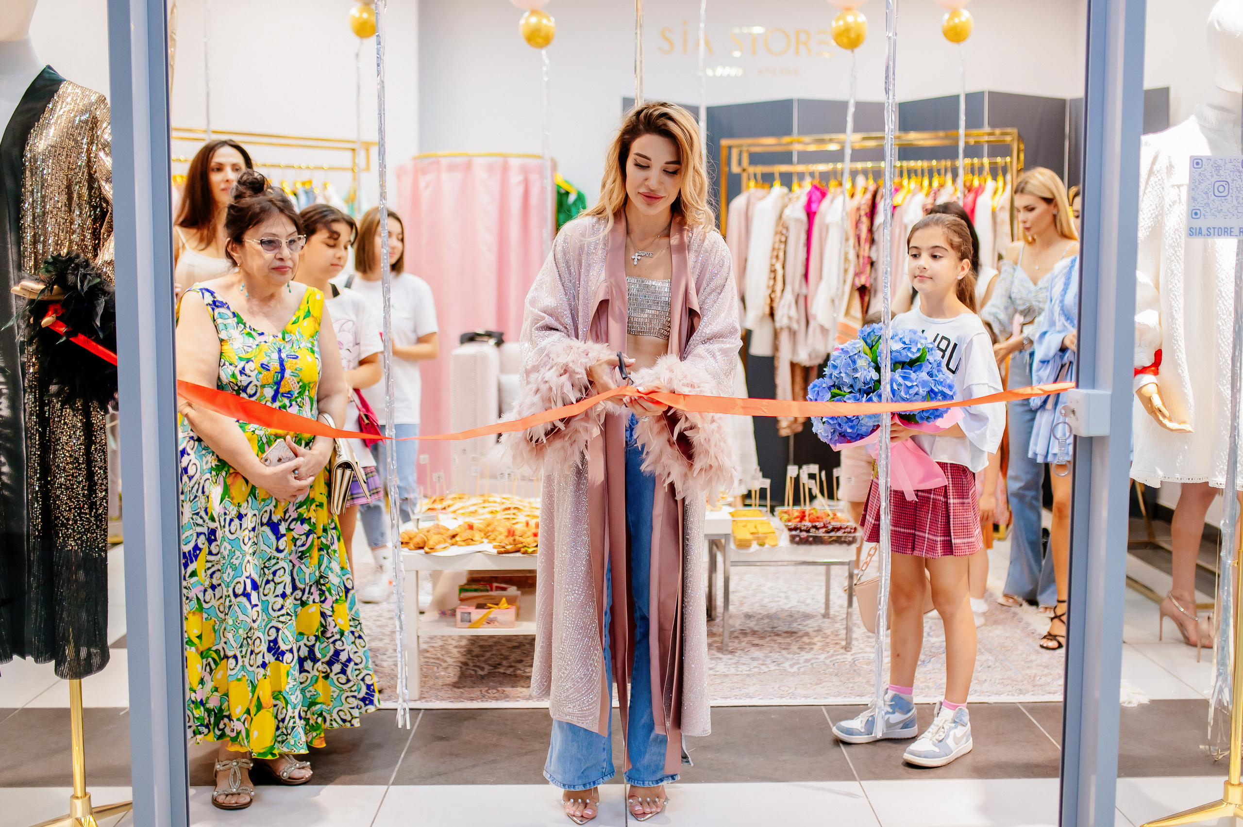 Шоурум-Ателье «SIA STORE» | Открытие. Свадебный и семейный фотограф в Сочи Никита Пищов