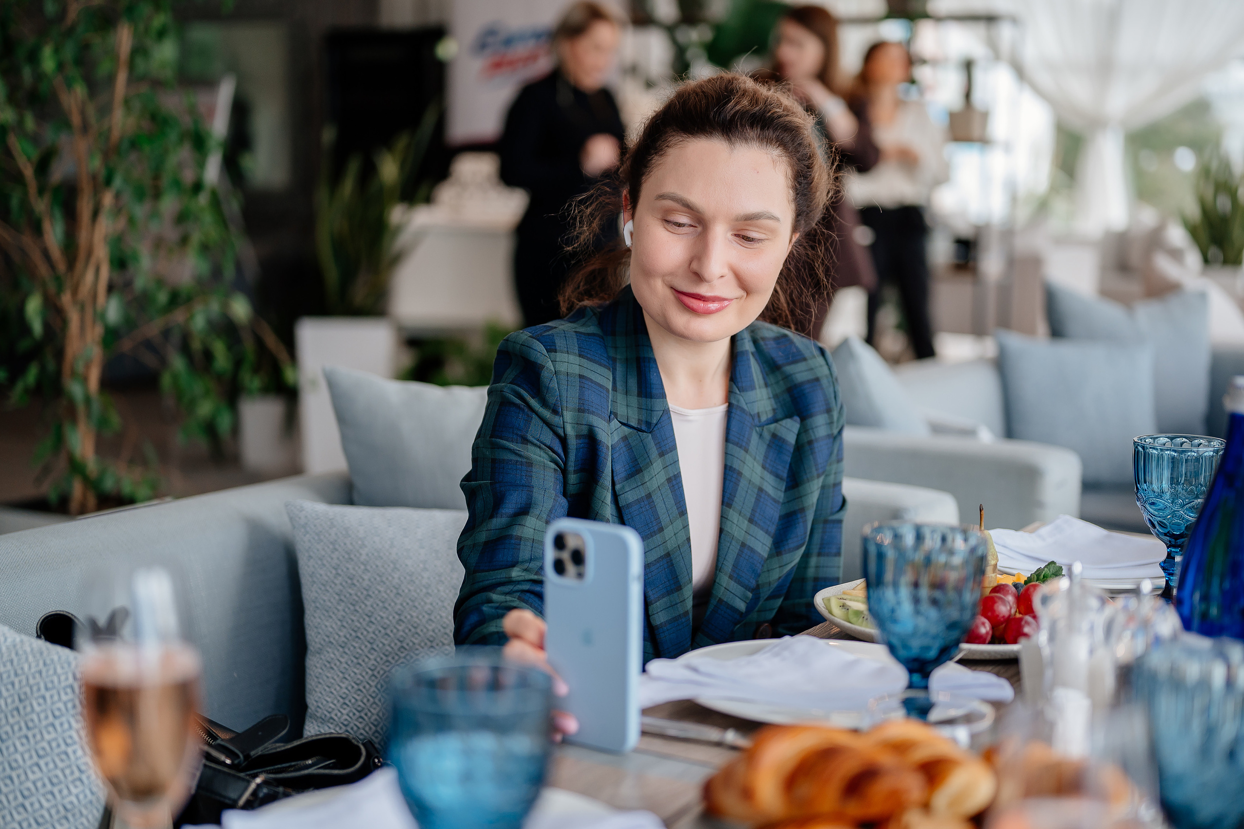 Завтрак EMG Sochi. Свадебный и семейный фотограф в Сочи Никита Пищов