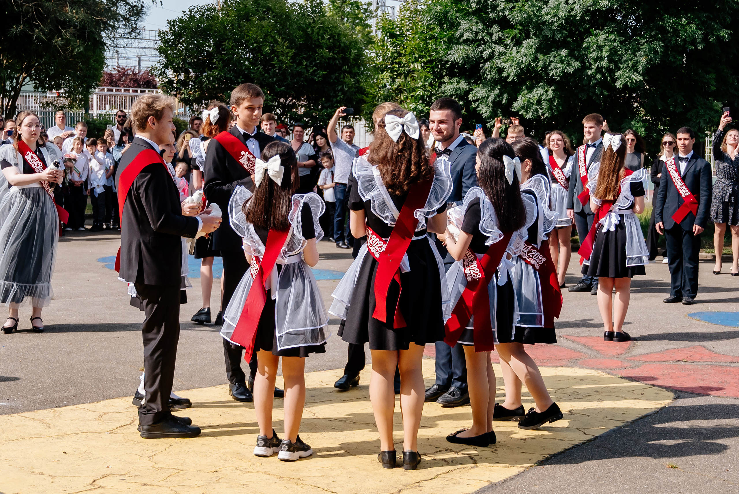 Последний звонок 2023. Свадебный и семейный фотограф в Сочи Никита Пищов