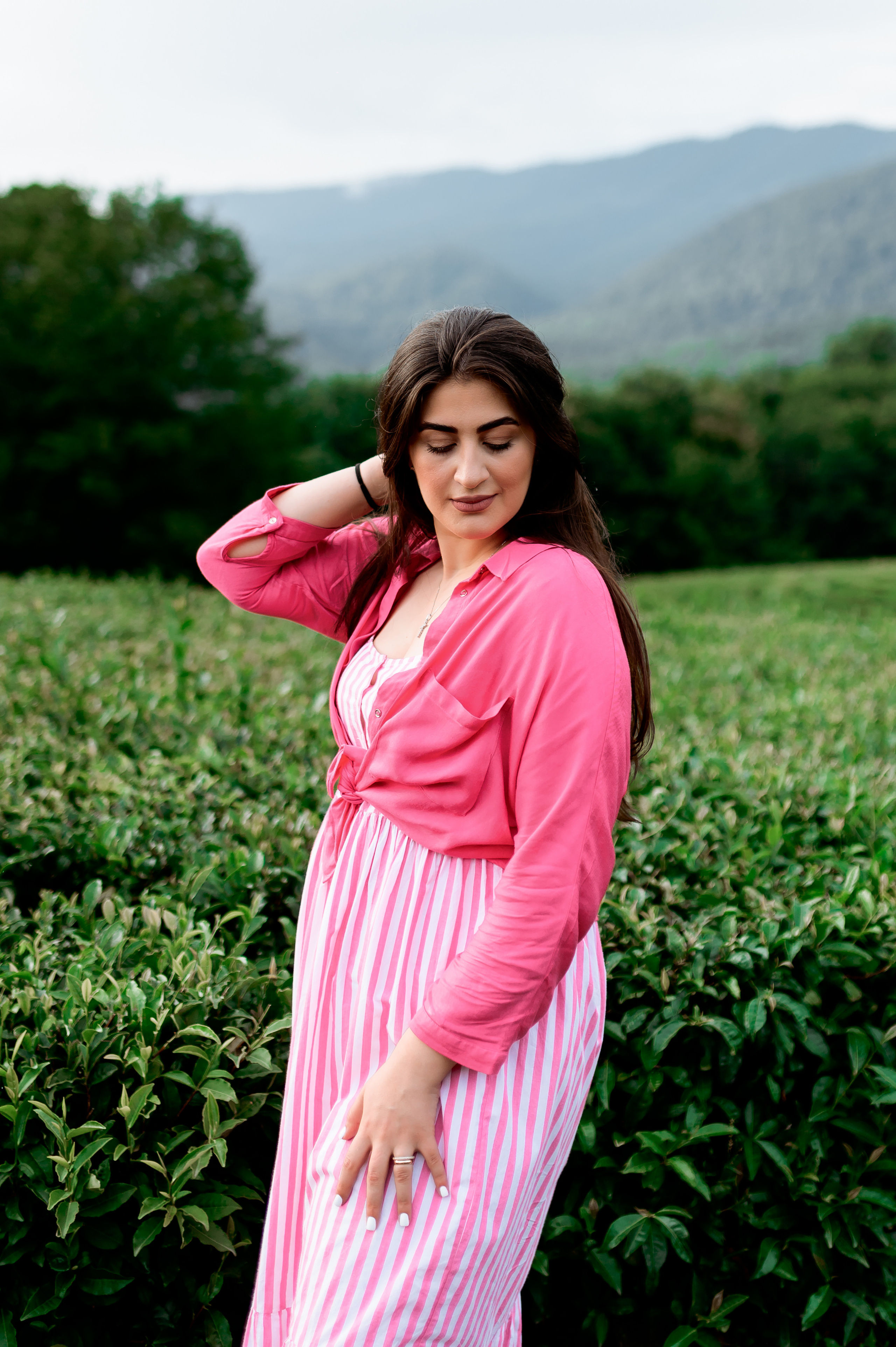 Женская фотосессия на Чайных плантациях. Свадебный и семейный фотограф в Сочи Никита Пищов