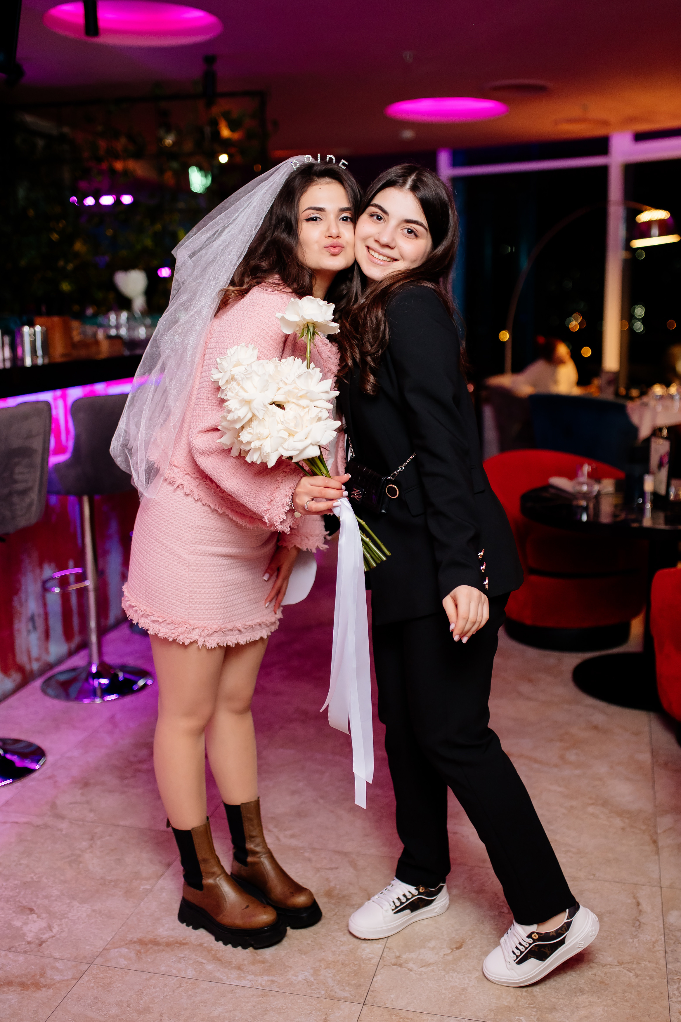 Девичник в «У себя 14». Свадебный и семейный фотограф в Сочи Никита Пищов