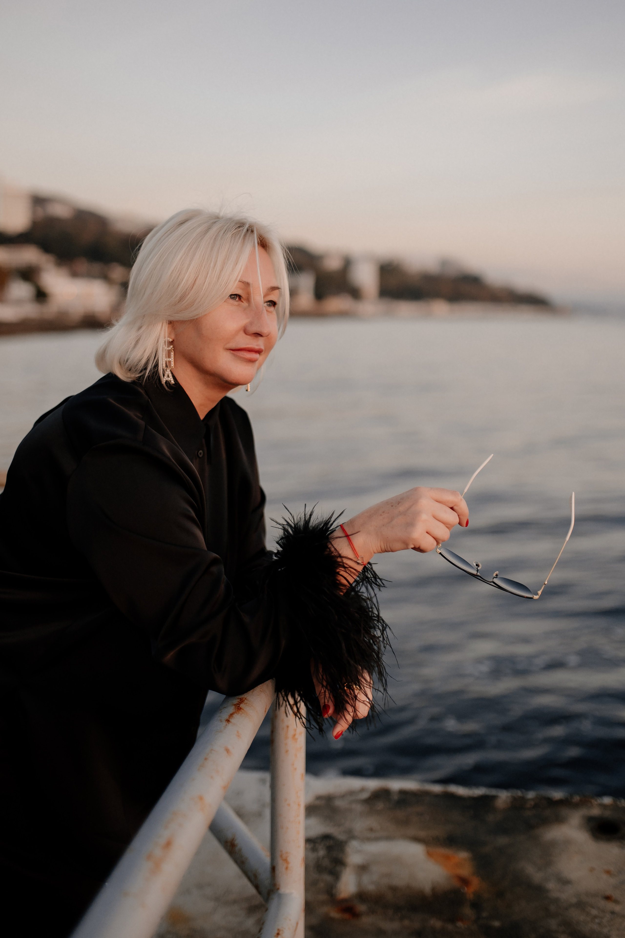 Свадебный вечер в кругу близких. Свадебный и семейный фотограф в Сочи Никита Пищов
