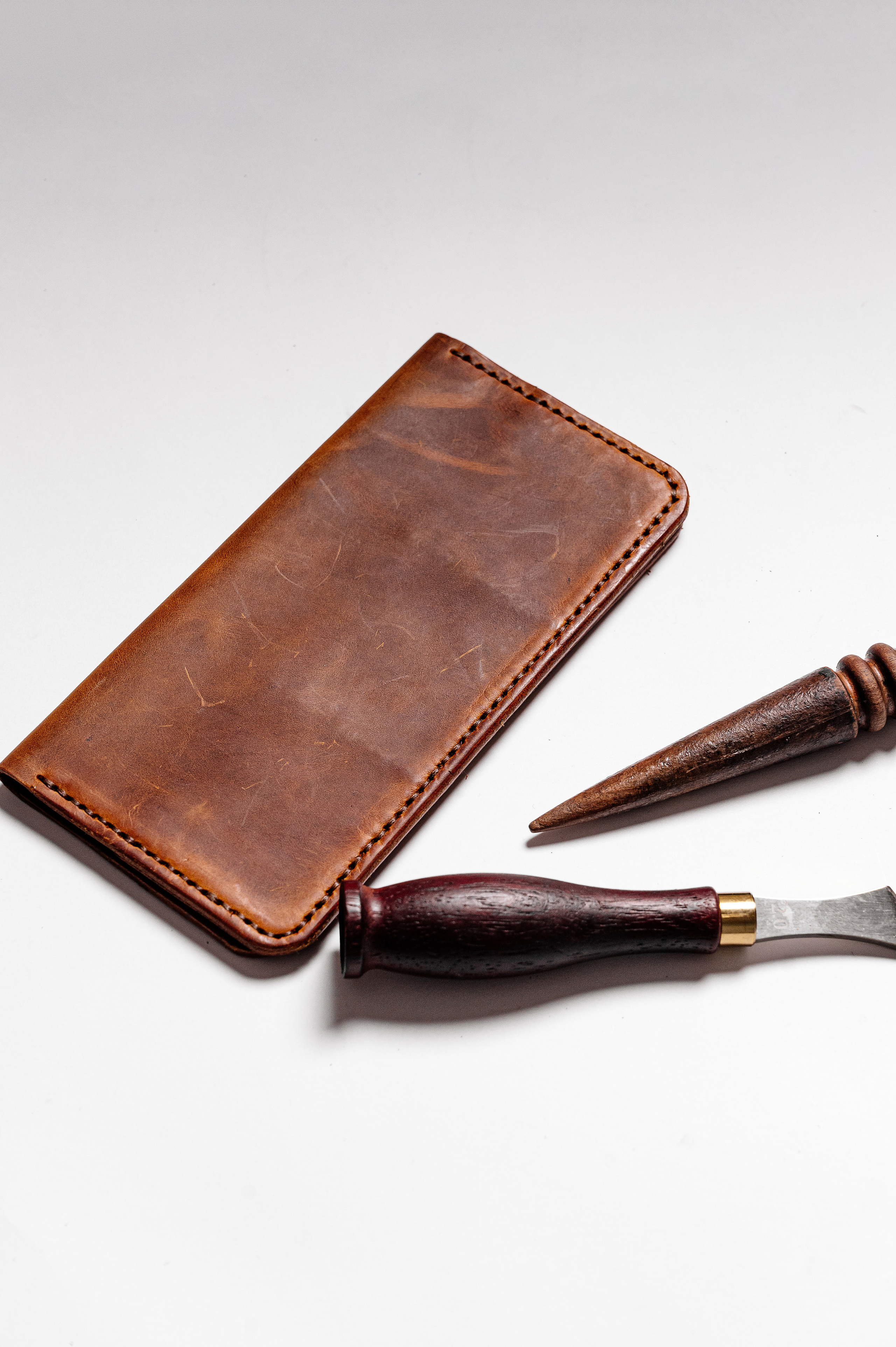 Каталог кожаных изделий MOKSA. Свадебный и семейный фотограф в Сочи Никита Пищов