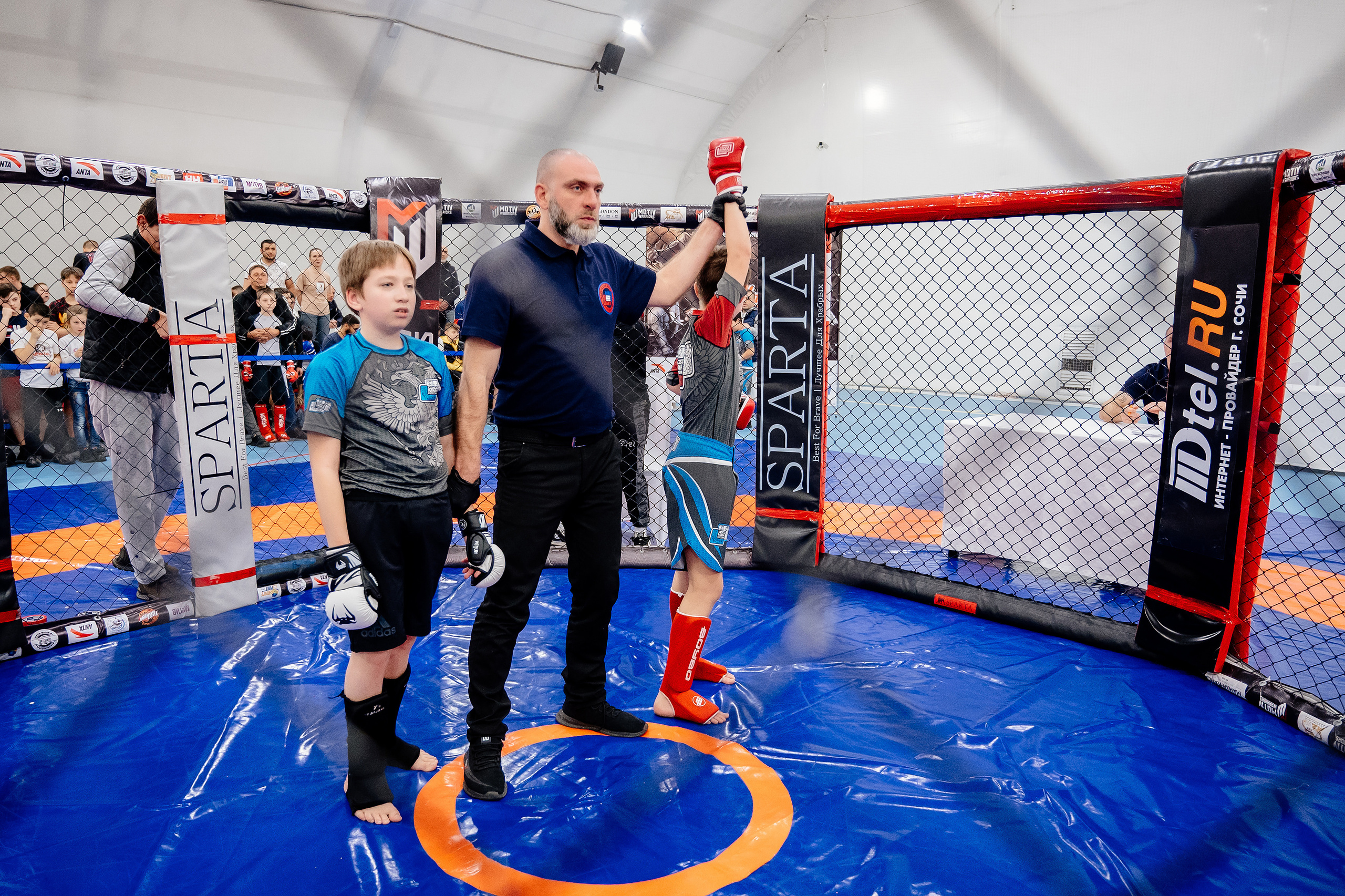 Чемпионат по смешанному боевому единоборству ММА. Свадебный и семейный фотограф в Сочи Никита Пищов