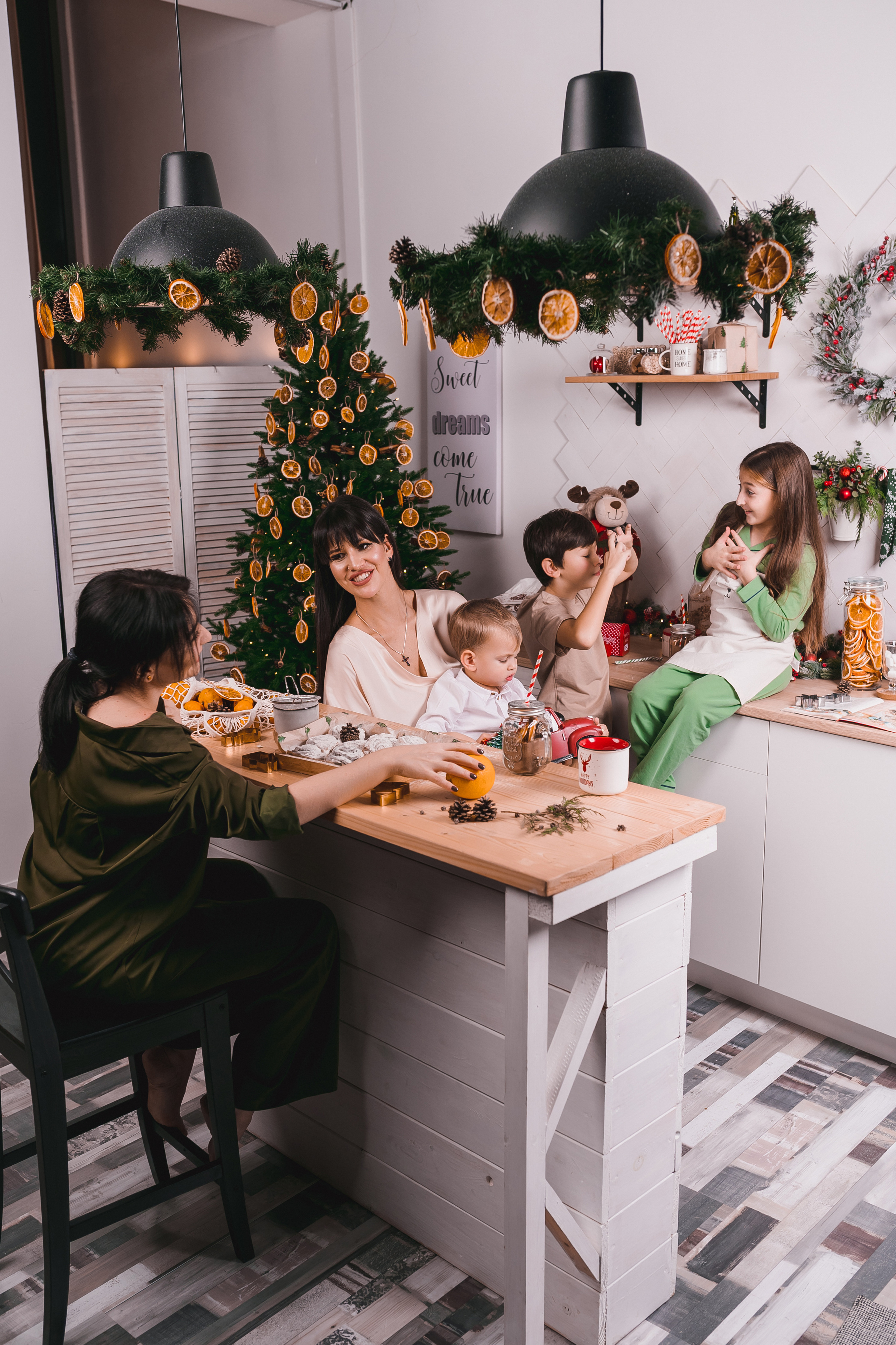 Новогодняя фотосессия. Свадебный и семейный фотограф в Сочи Никита Пищов