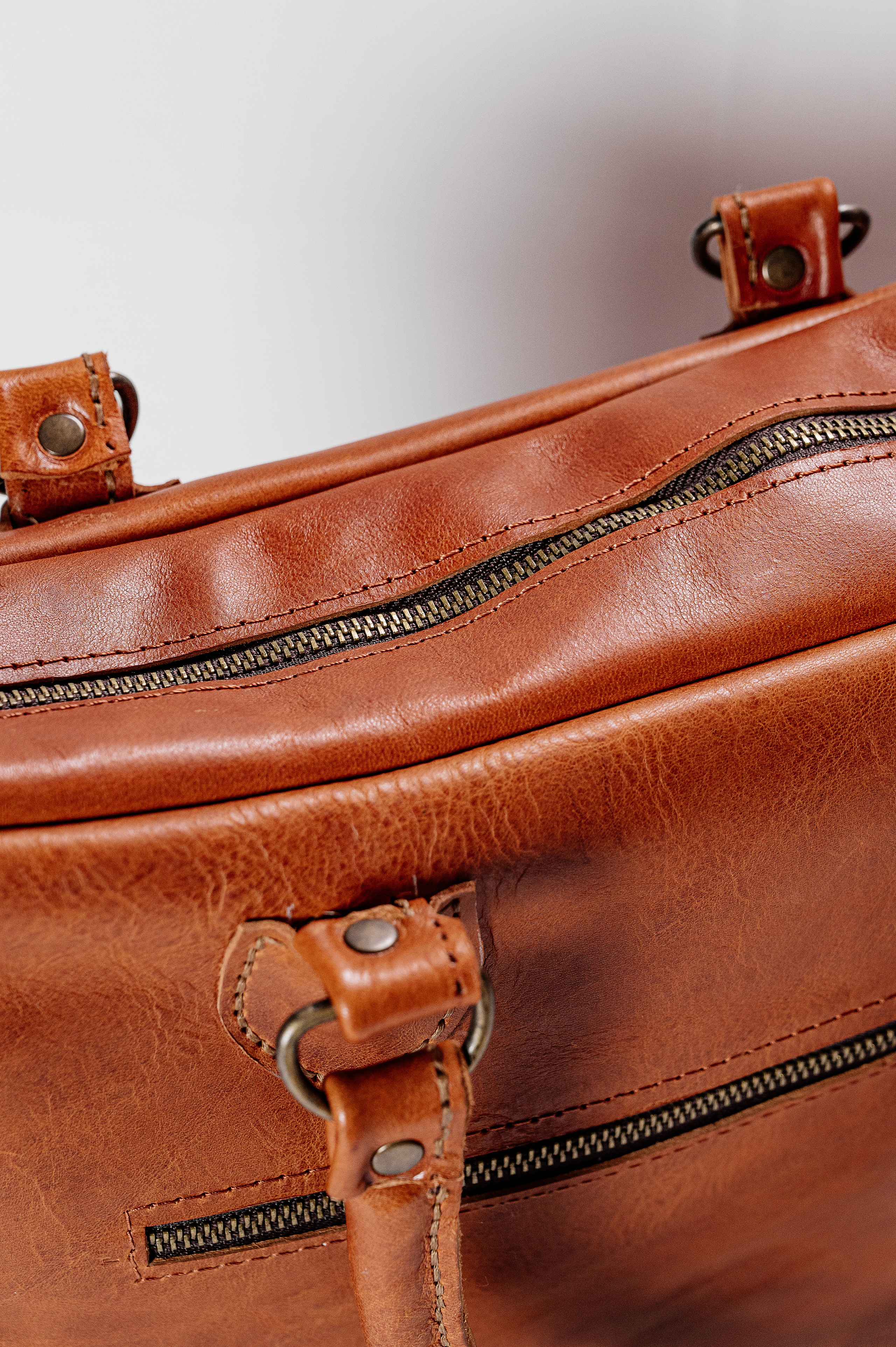 Каталог кожаных изделий MOKSA. Свадебный и семейный фотограф в Сочи Никита Пищов