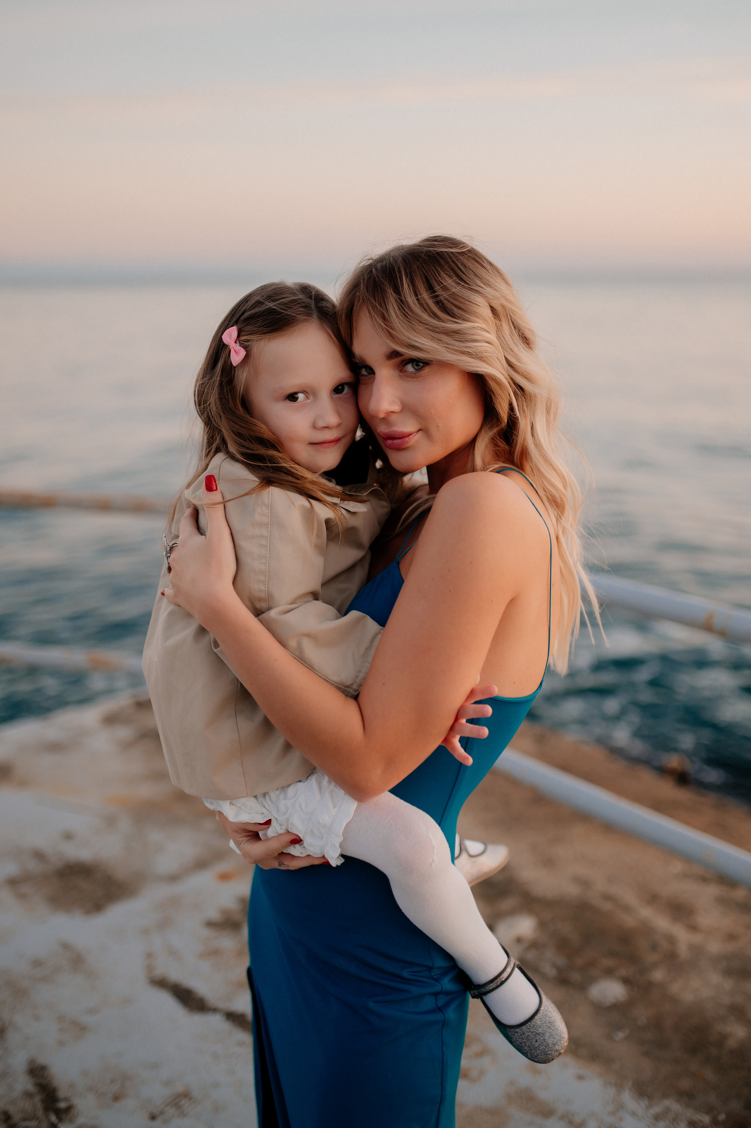 Свадебный вечер в кругу близких. Свадебный и семейный фотограф в Сочи Никита Пищов