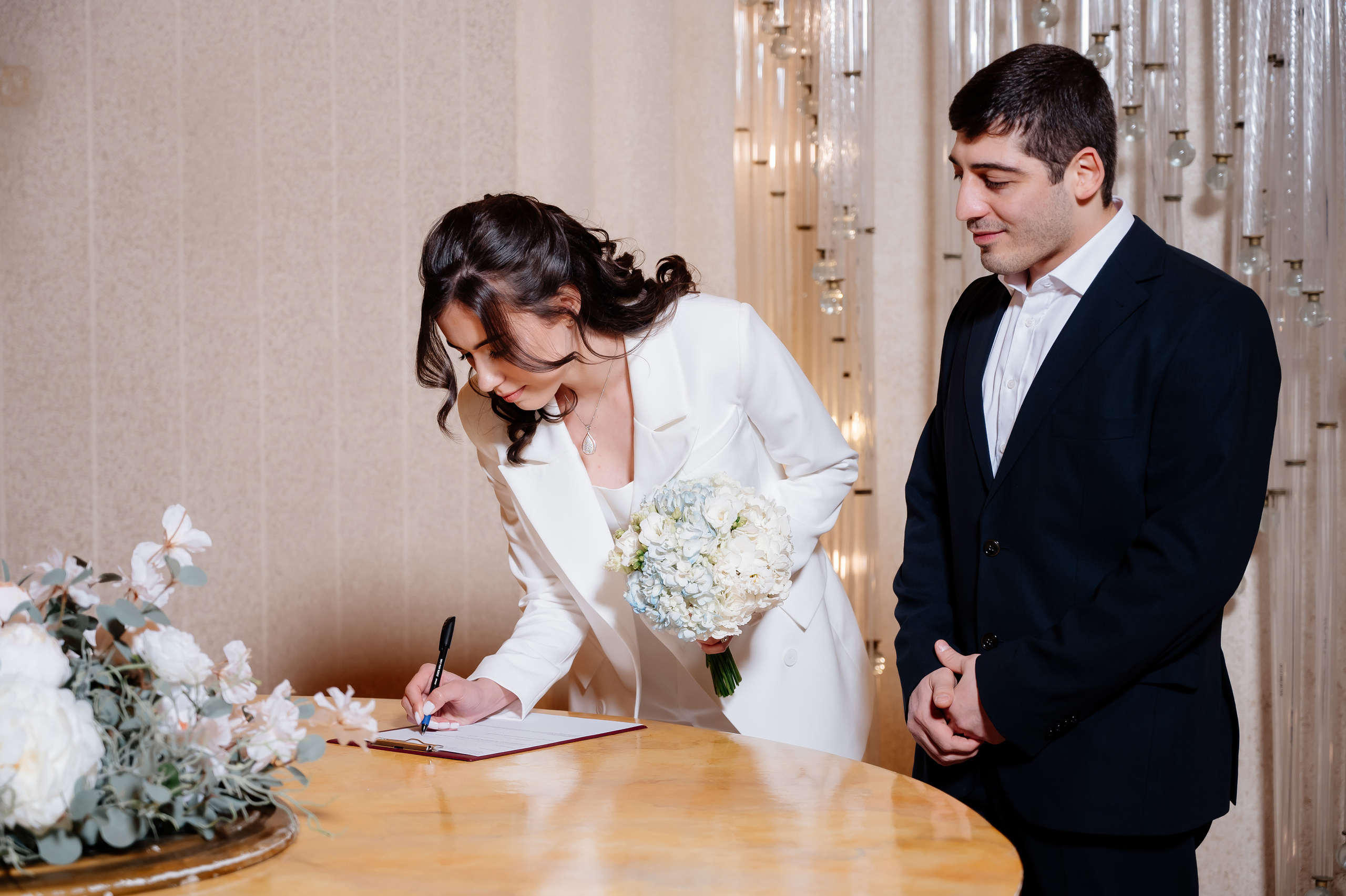 Загс + Прогулка. Свадебный и семейный фотограф в Сочи Никита Пищов