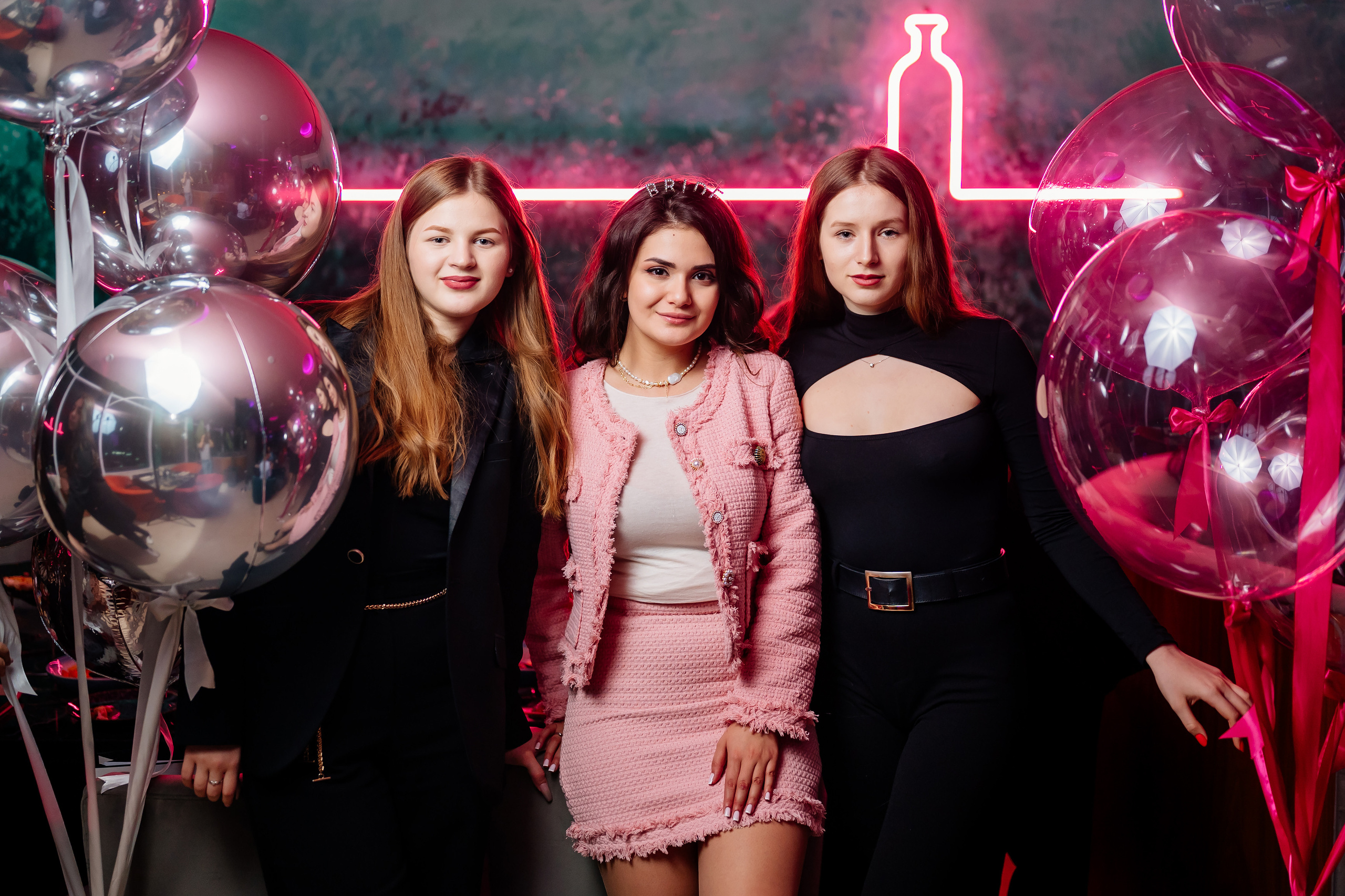 Девичник в «У себя 14». Свадебный и семейный фотограф в Сочи Никита Пищов