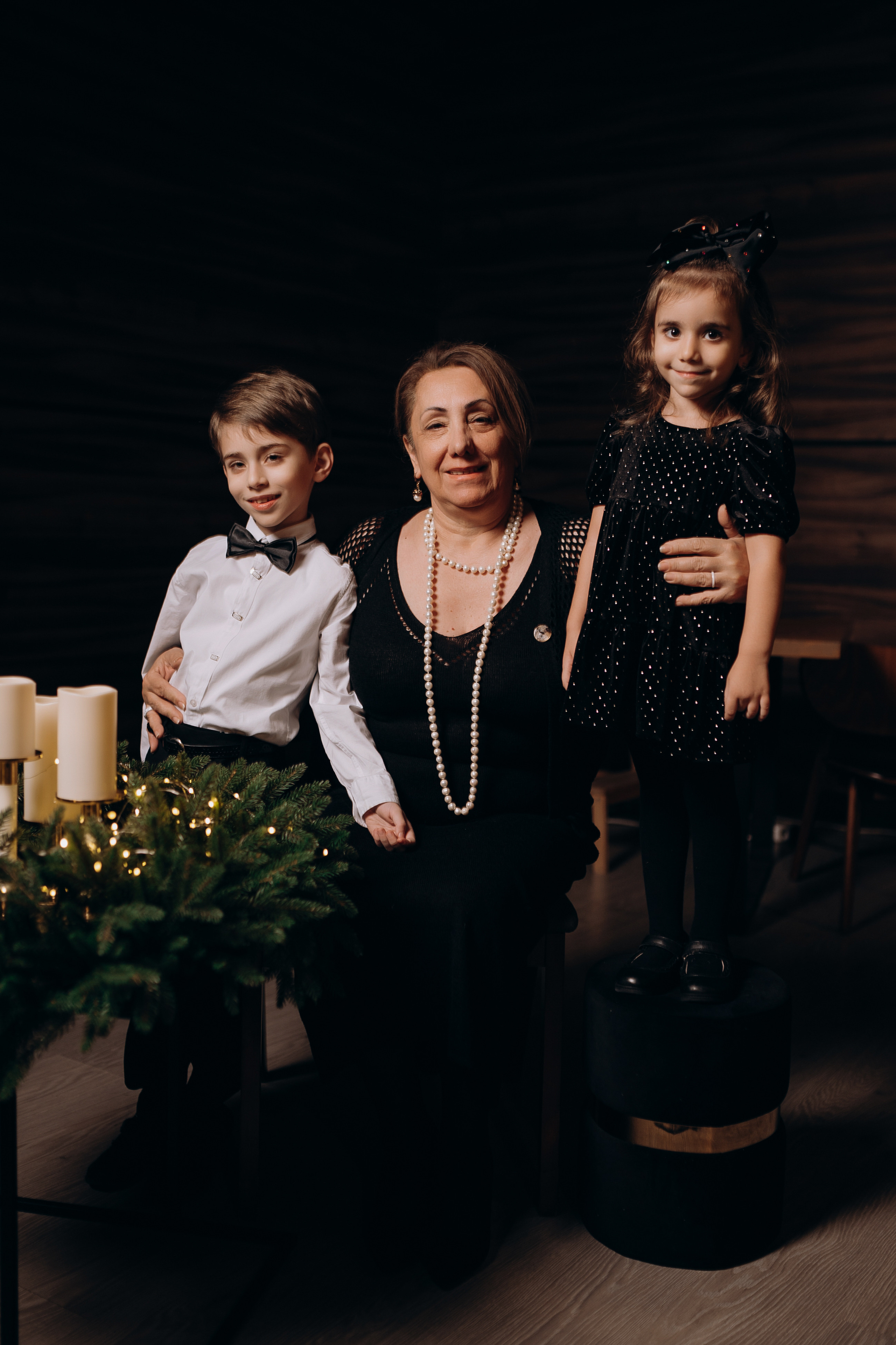 Новогодняя фотосессия семейная в студии. Свадебный и семейный фотограф в Сочи Никита Пищов