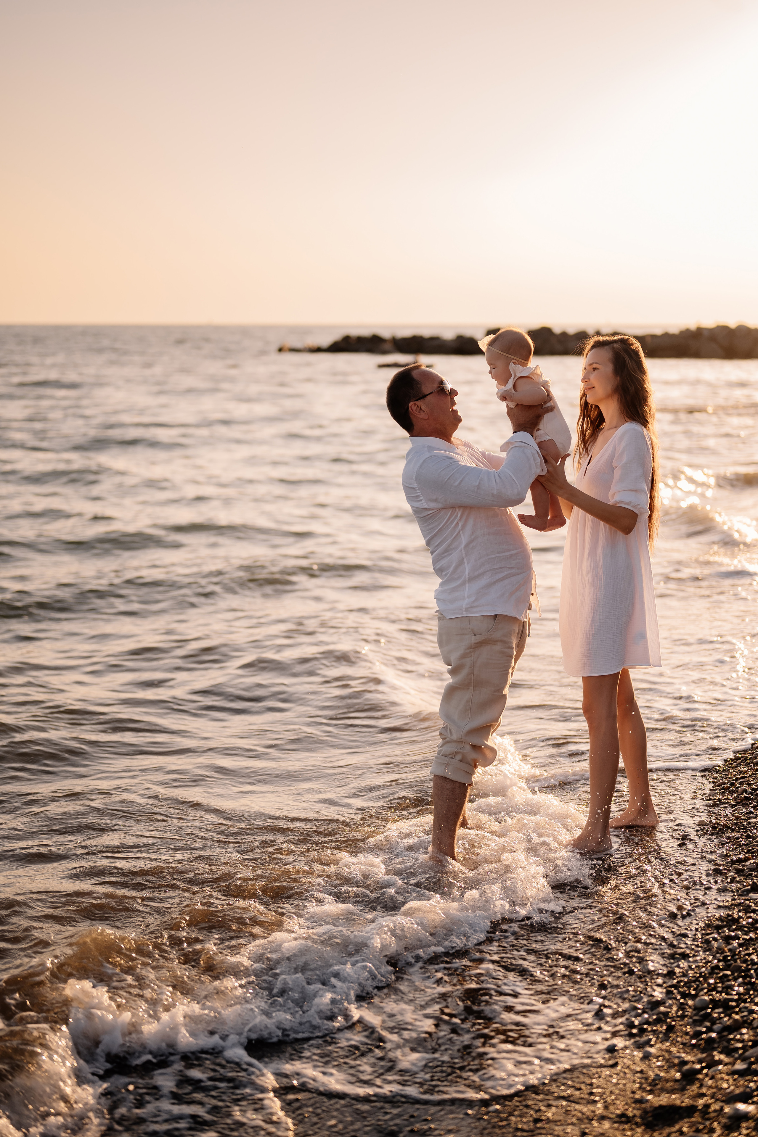 Свидание на пляже. Свадебный и семейный фотограф в Сочи Никита Пищов