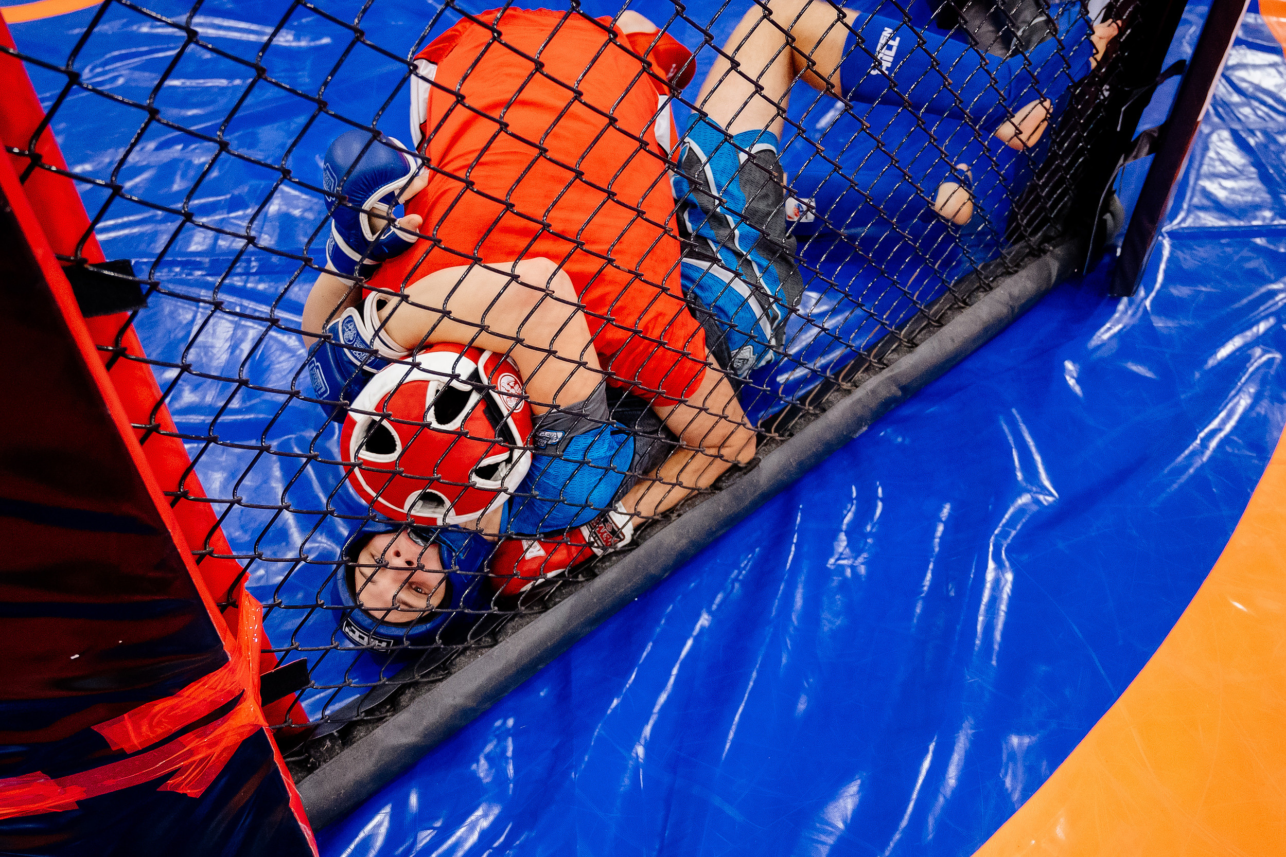 Чемпионат по смешанному боевому единоборству ММА. Свадебный и семейный фотограф в Сочи Никита Пищов