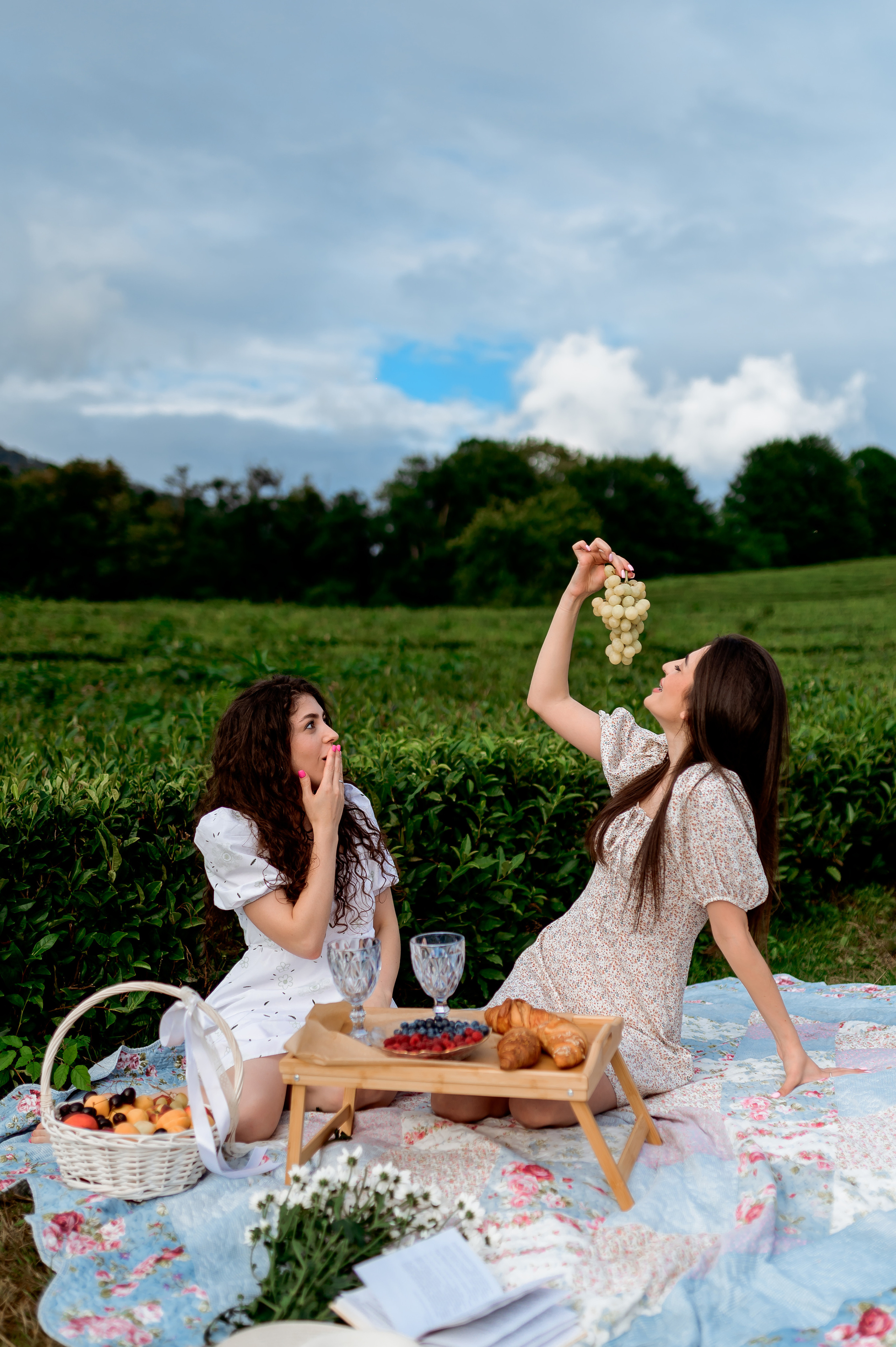 Женская фотосессия на Чайных плантациях. Свадебный и семейный фотограф в Сочи Никита Пищов