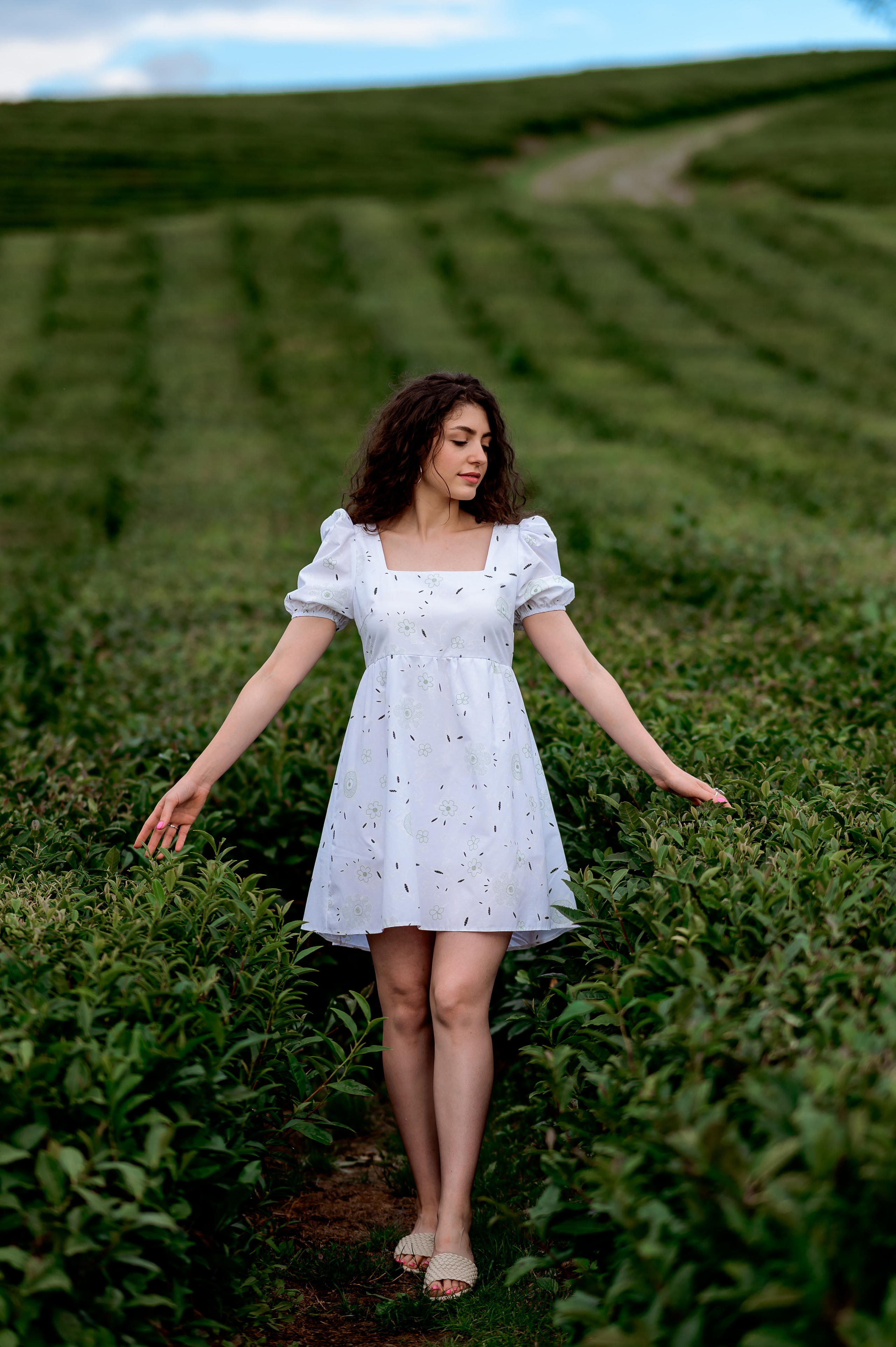 Женская фотосессия на Чайных плантациях. Свадебный и семейный фотограф в Сочи Никита Пищов