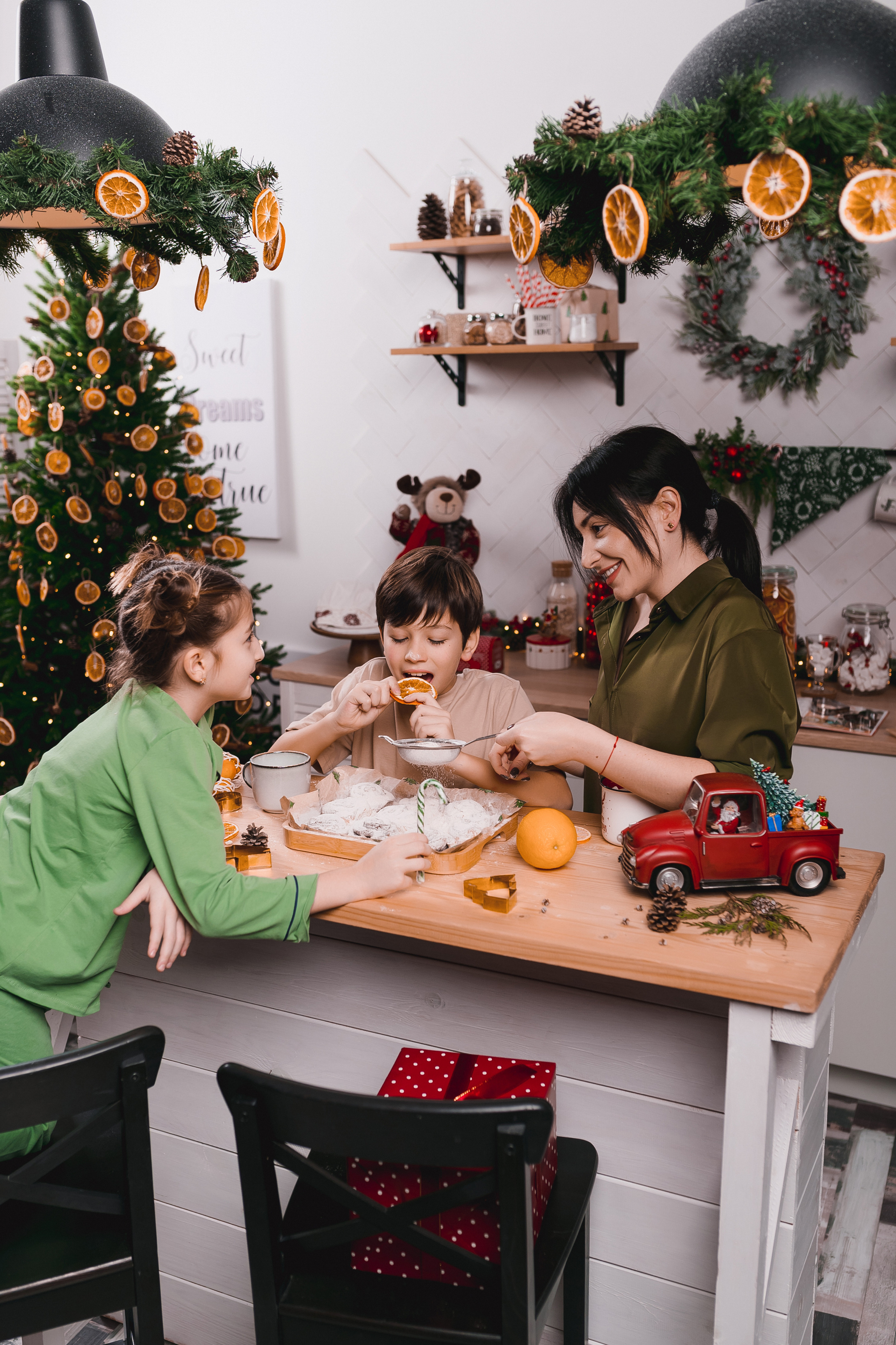 Новогодняя фотосессия. Свадебный и семейный фотограф в Сочи Никита Пищов