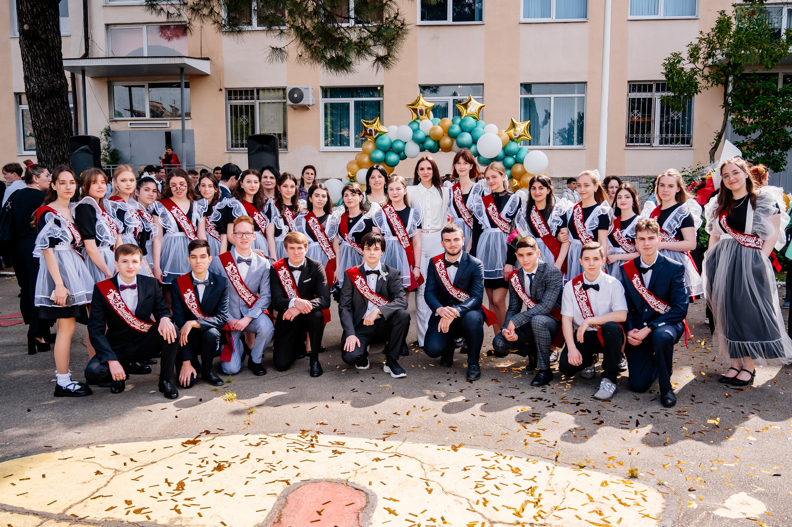 Последний звонок 2023. Свадебный и семейный фотограф в Сочи Никита Пищов