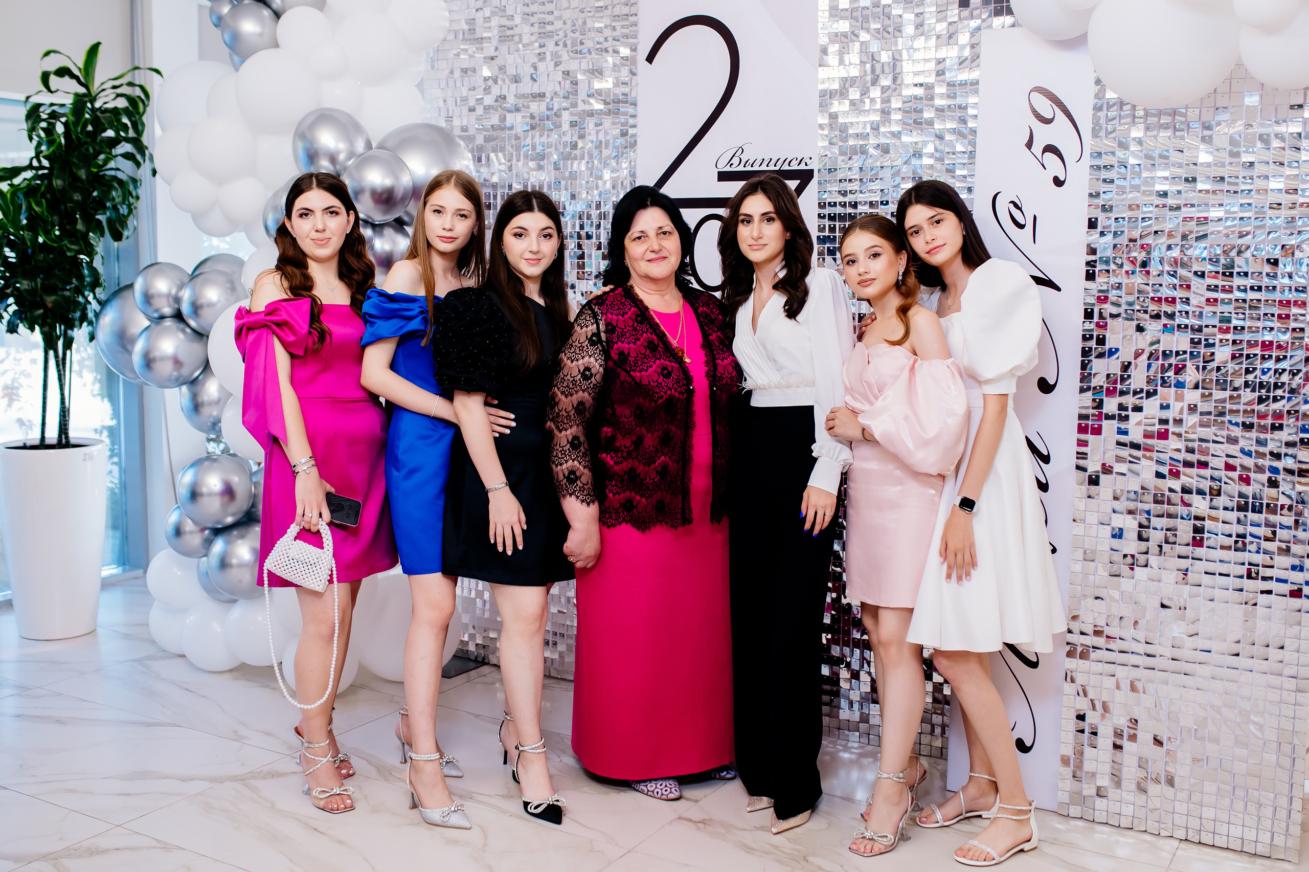 Выпускной 2023 | Лицей № 59. Свадебный и семейный фотограф в Сочи Никита Пищов