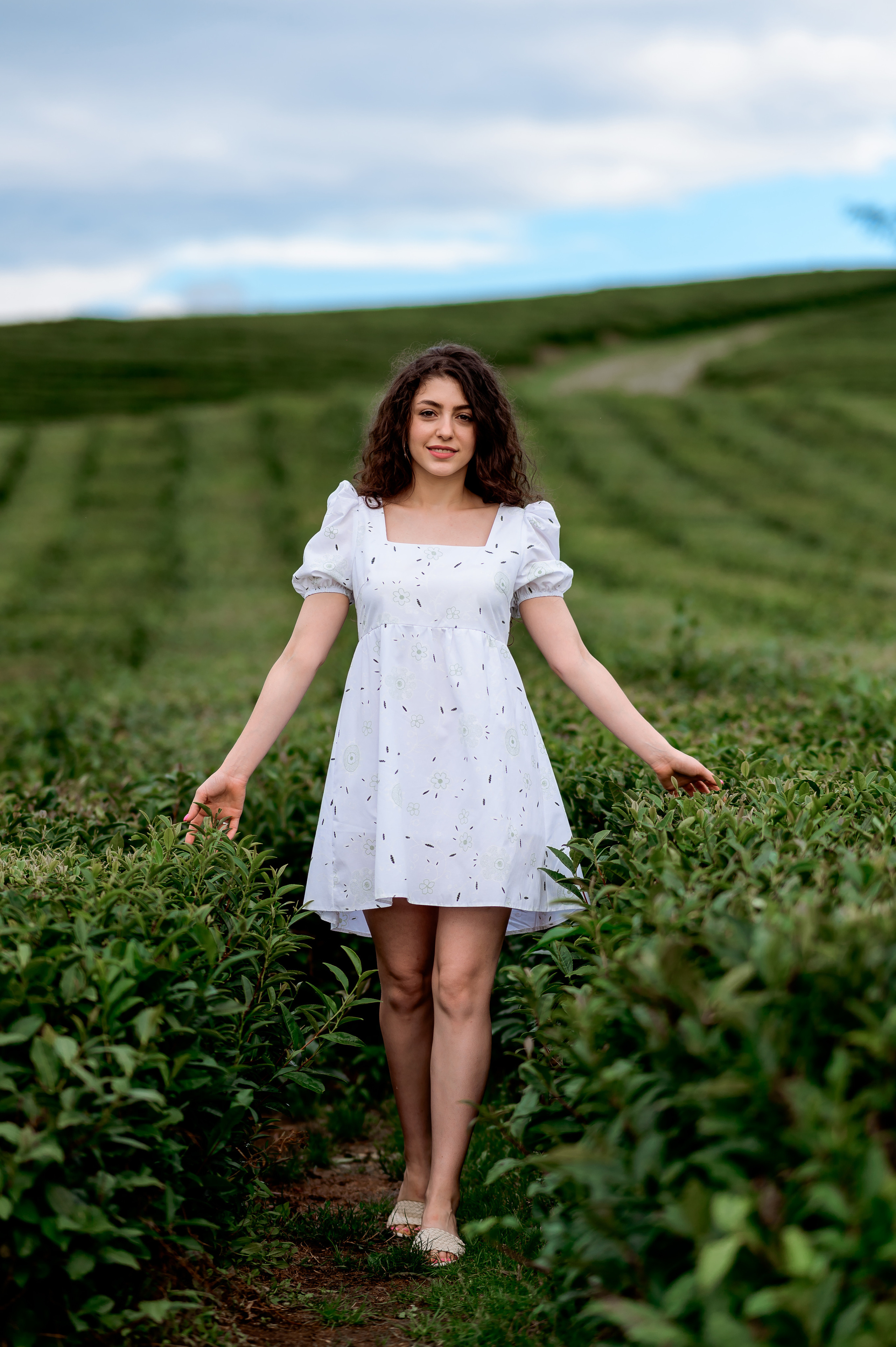 Женская фотосессия на Чайных плантациях. Свадебный и семейный фотограф в Сочи Никита Пищов