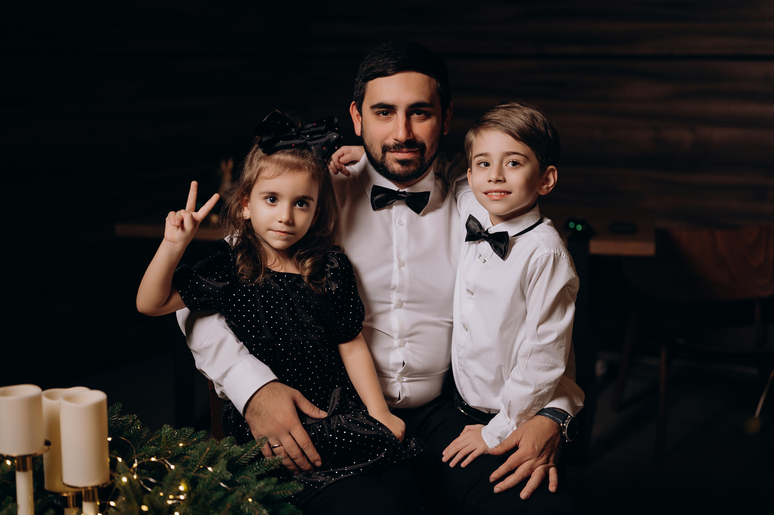 Новогодняя фотосессия семейная в студии. Свадебный и семейный фотограф в Сочи Никита Пищов