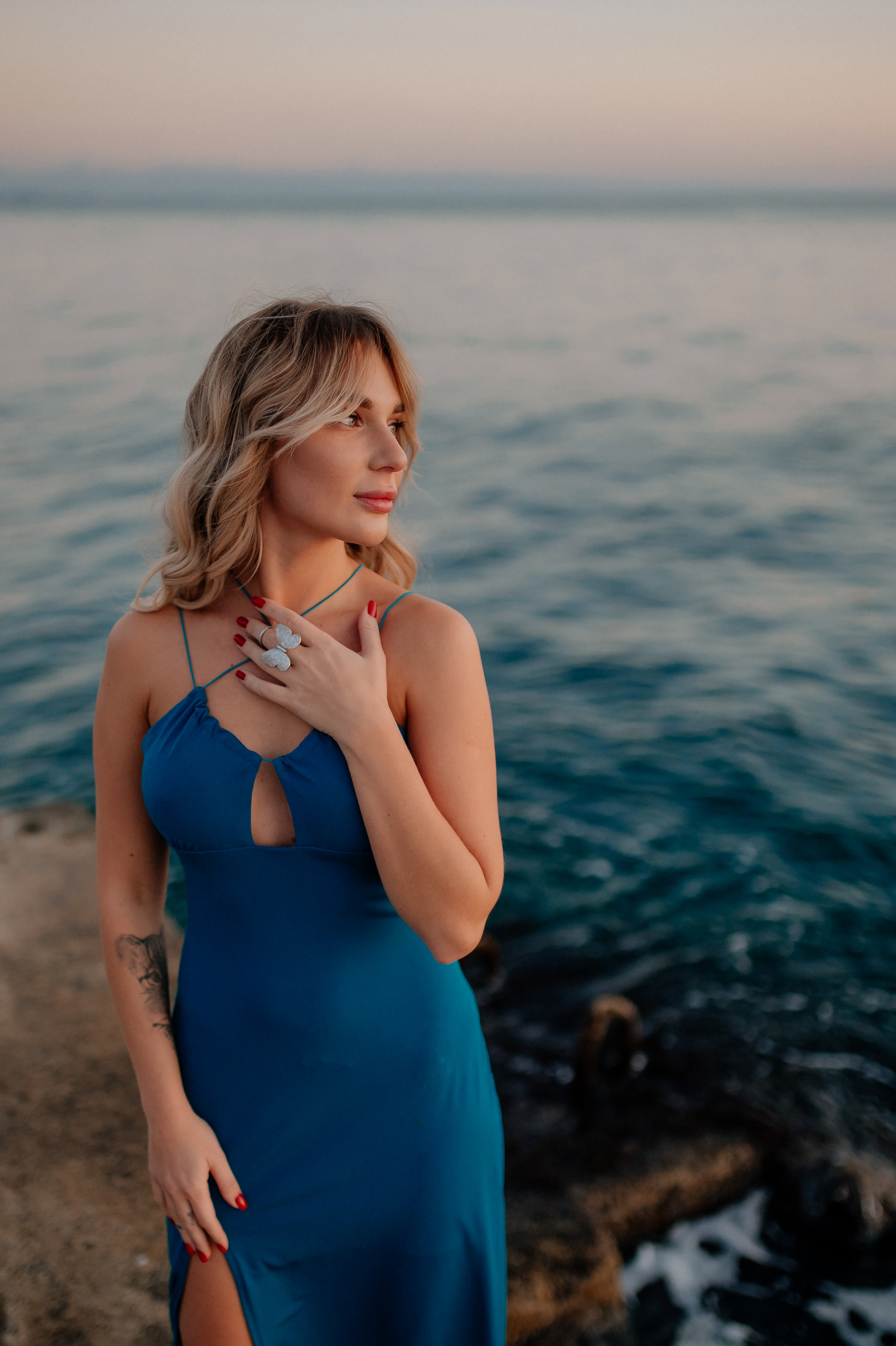 Свадебный вечер в кругу близких. Свадебный и семейный фотограф в Сочи Никита Пищов