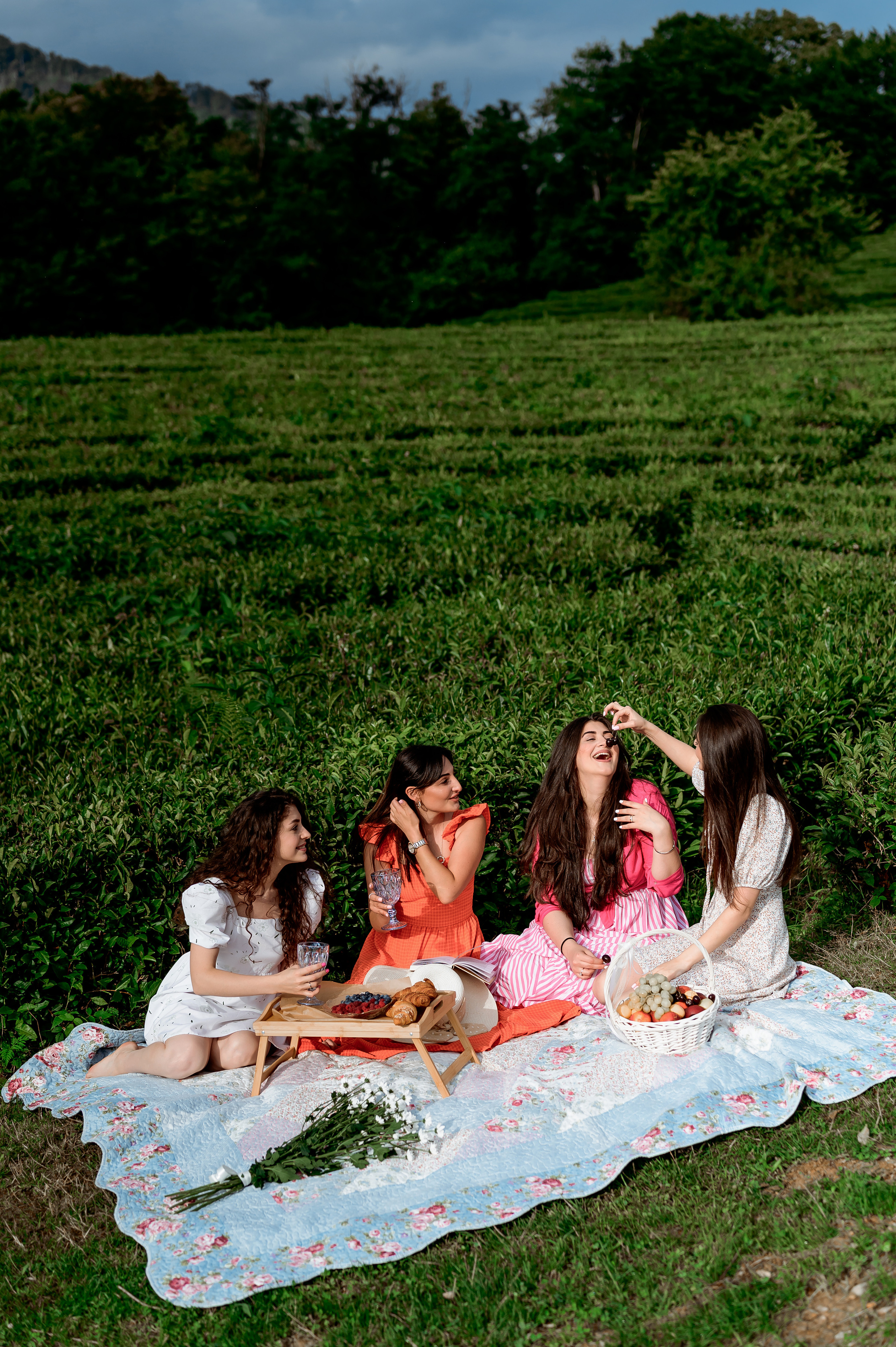 Женская фотосессия на Чайных плантациях. Свадебный и семейный фотограф в Сочи Никита Пищов