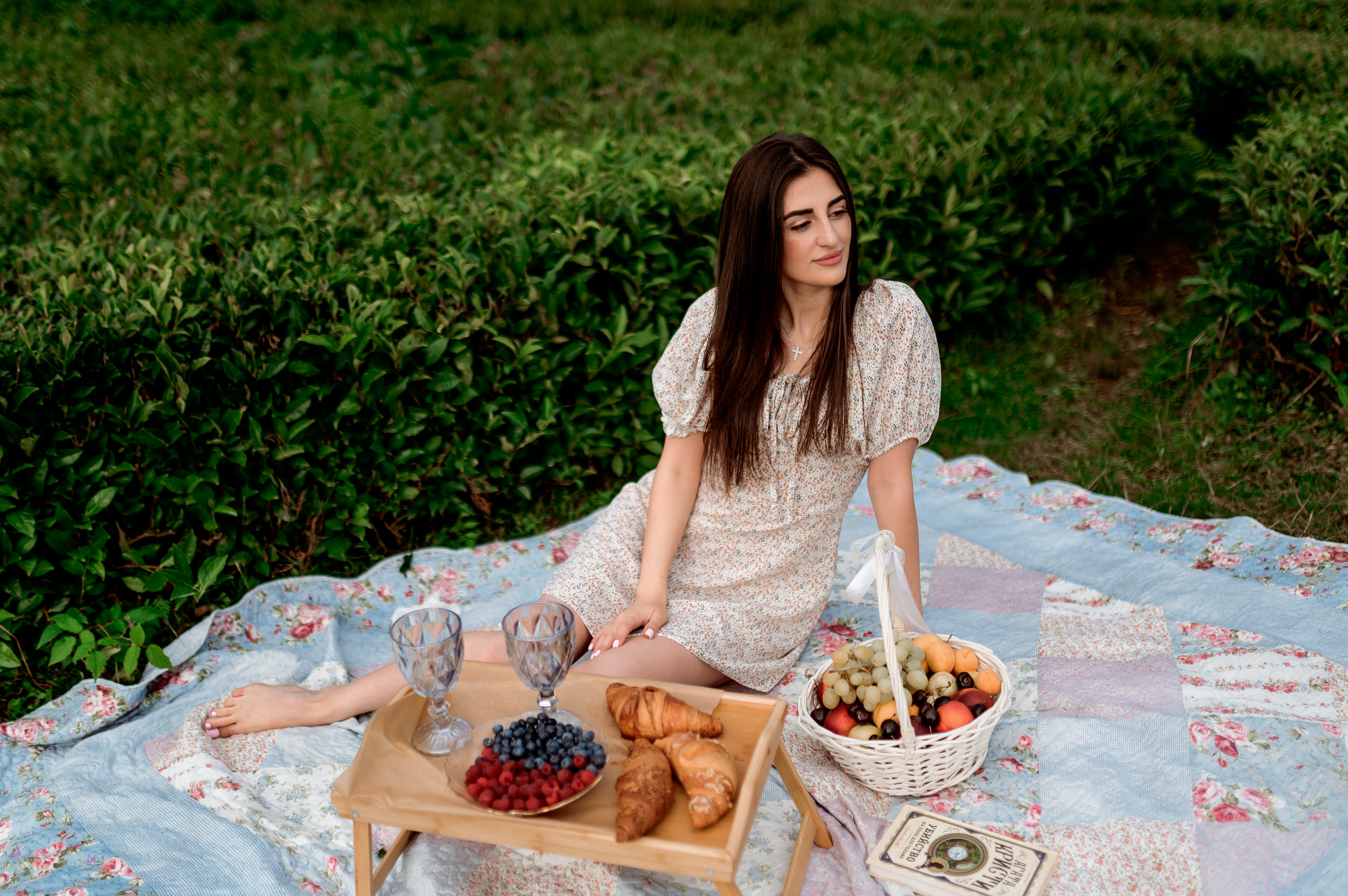 Женская фотосессия на Чайных плантациях. Свадебный и семейный фотограф в Сочи Никита Пищов