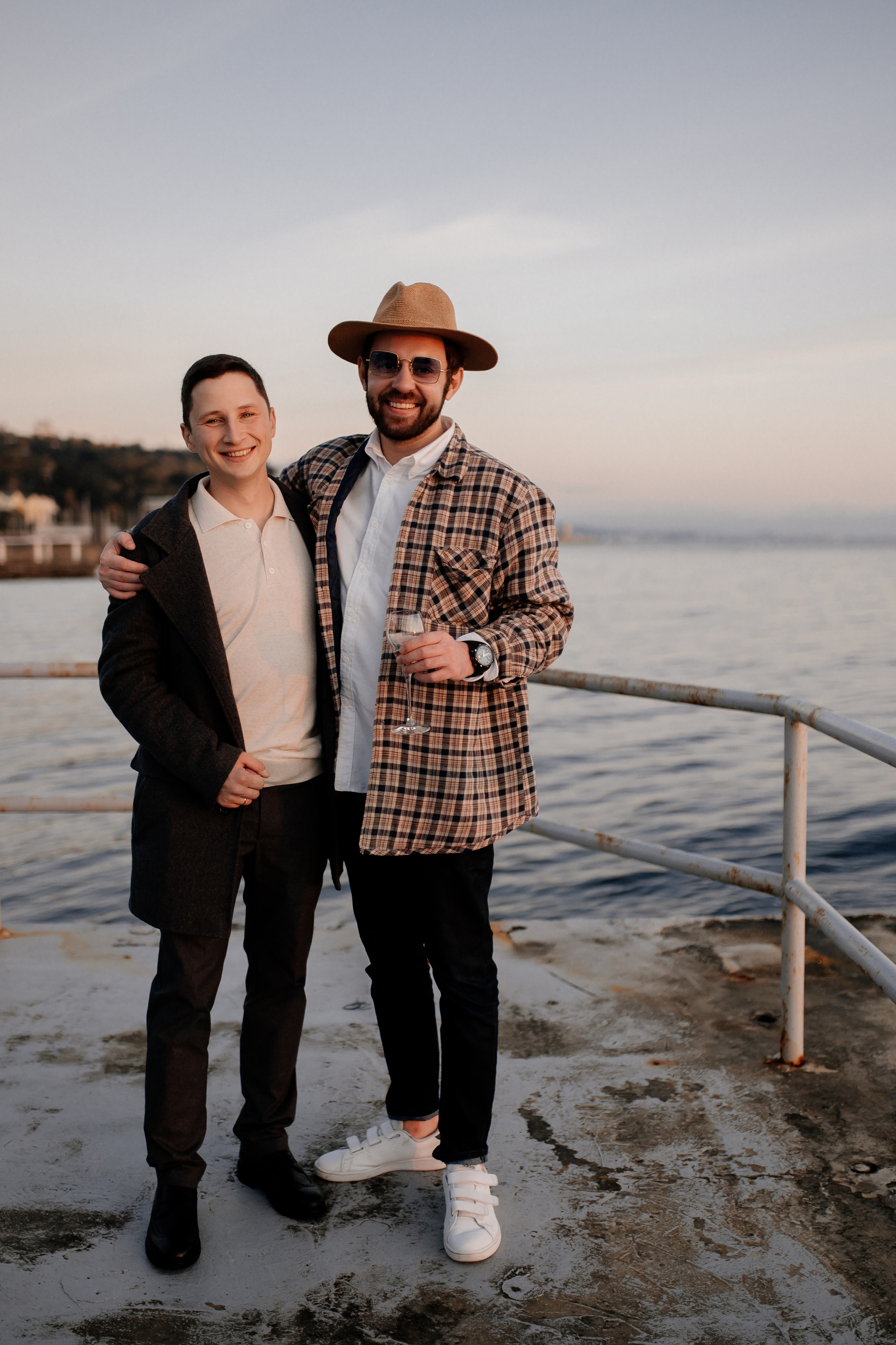 Свадебный вечер в кругу близких. Свадебный и семейный фотограф в Сочи Никита Пищов