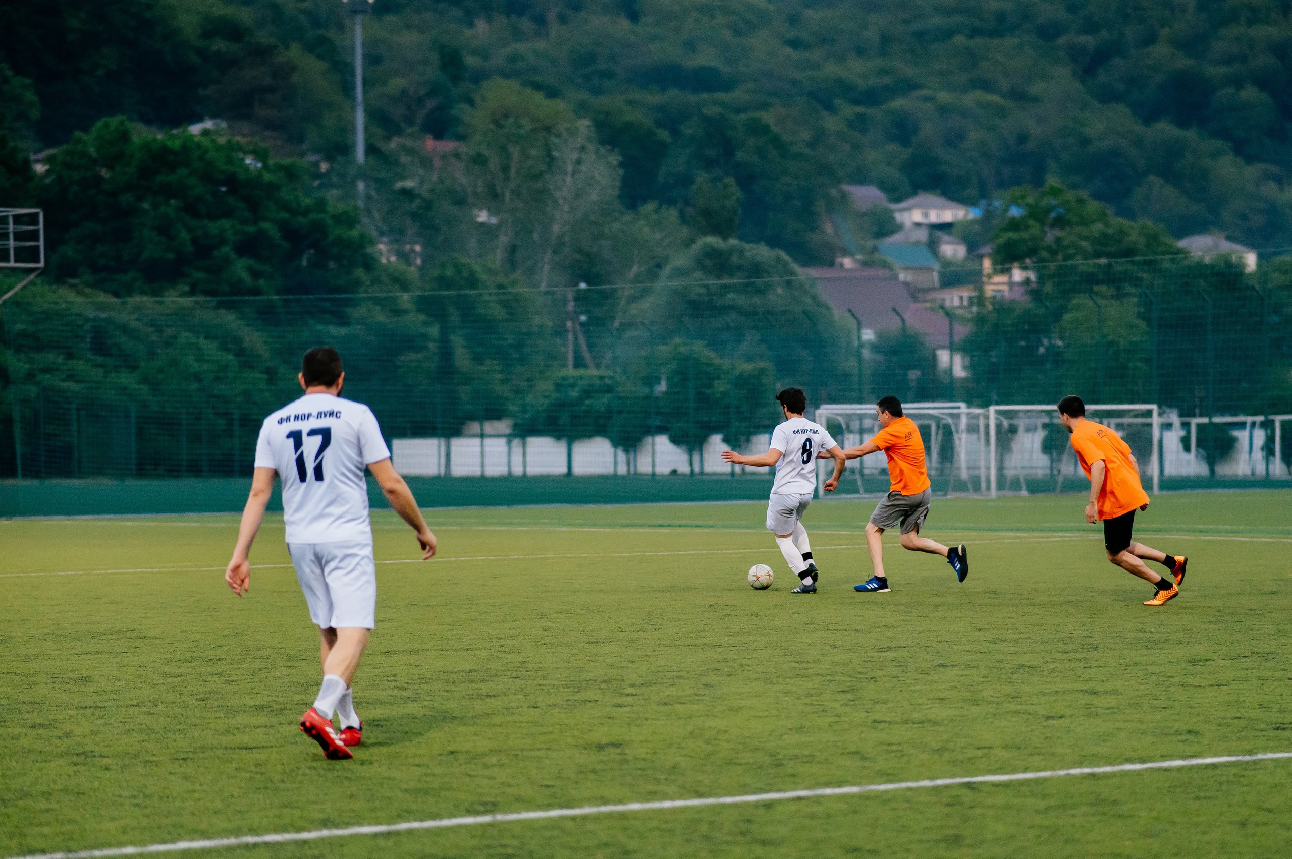Футбольный матч — AR Group & Нор-Луйс. Свадебный и семейный фотограф в Сочи Никита Пищов