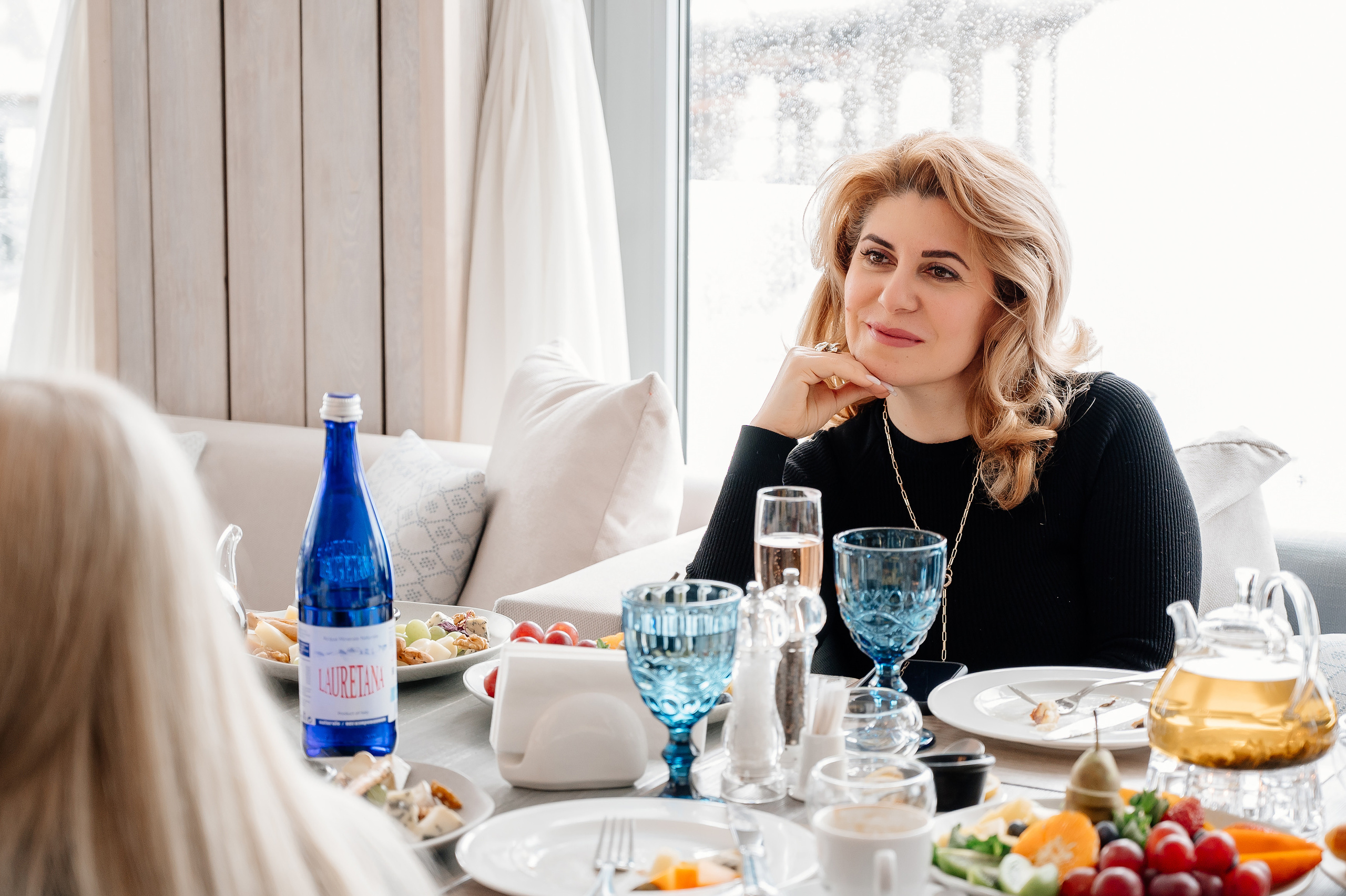 Завтрак EMG Sochi. Свадебный и семейный фотограф в Сочи Никита Пищов