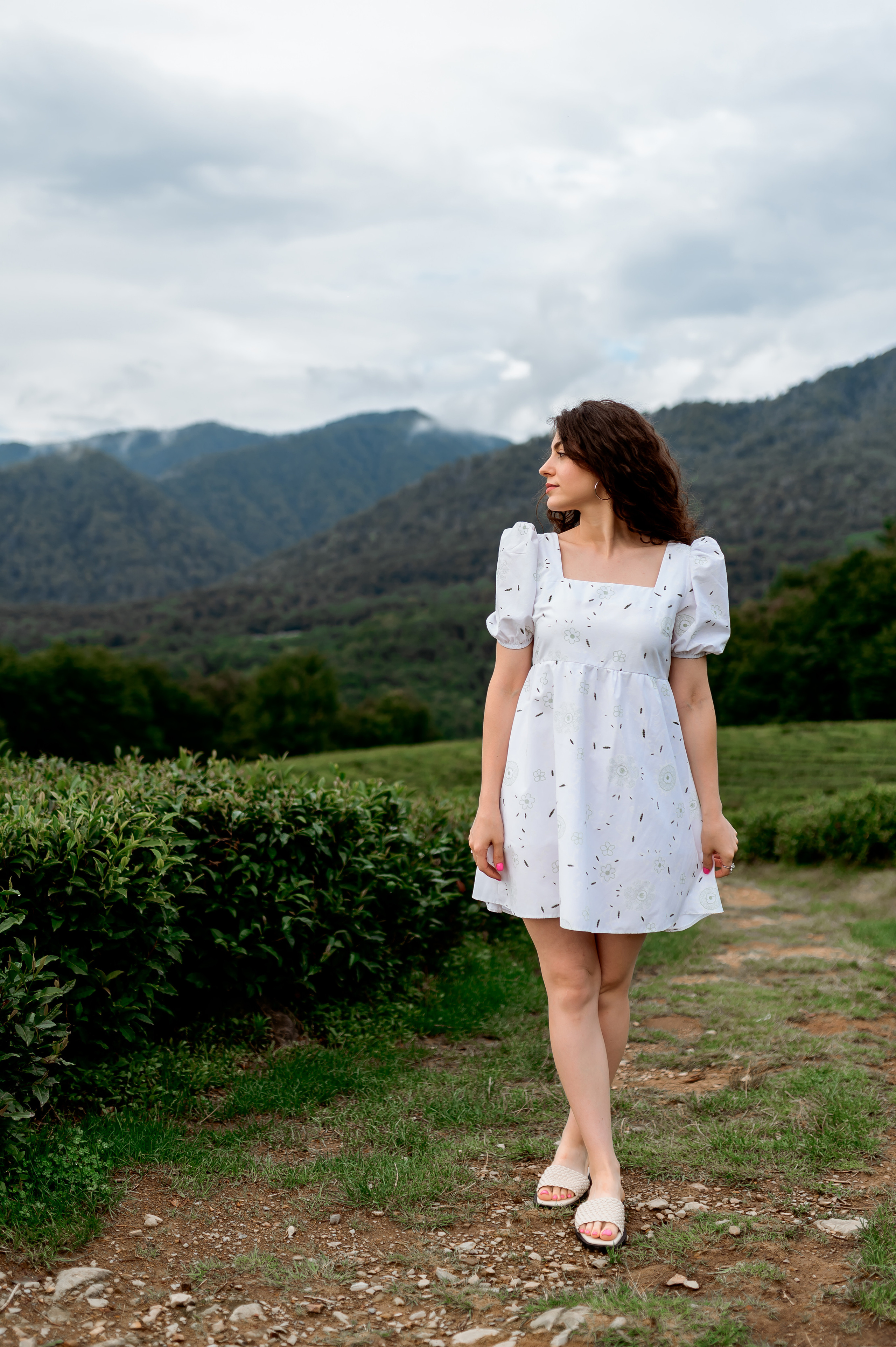 Женская фотосессия на Чайных плантациях. Свадебный и семейный фотограф в Сочи Никита Пищов