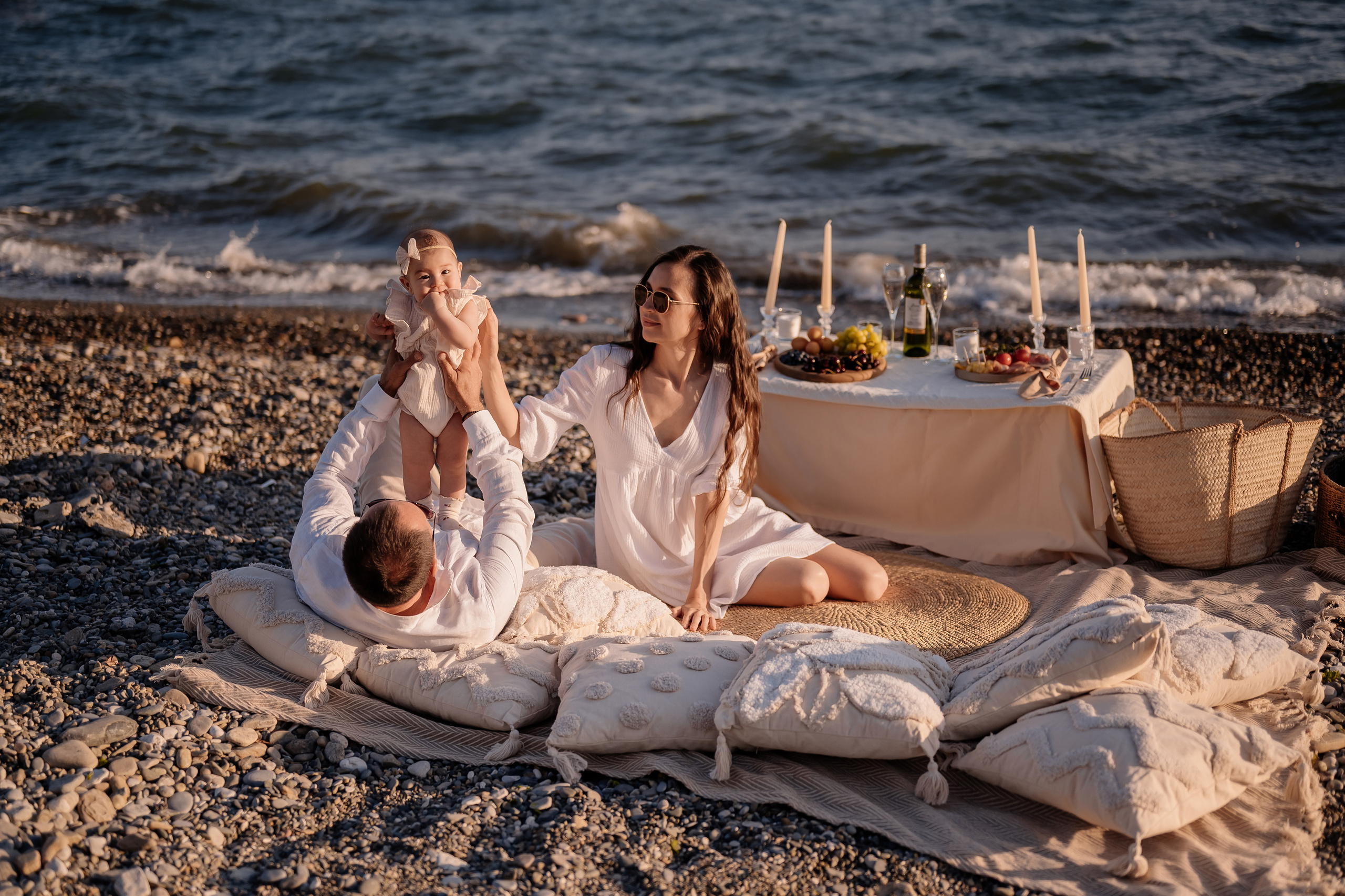 Свидание на пляже. Свадебный и семейный фотограф в Сочи Никита Пищов