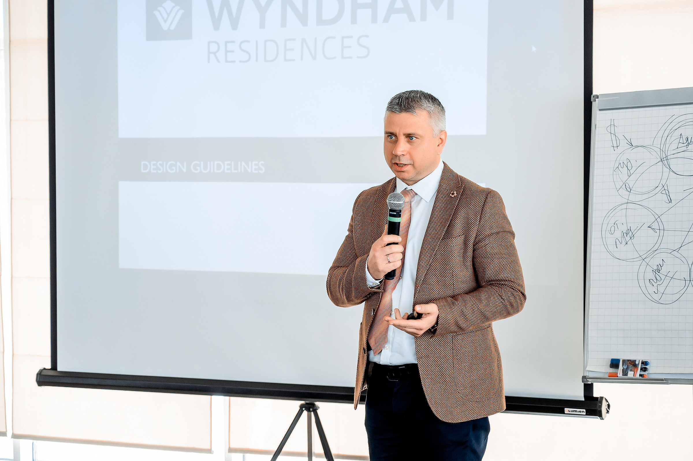 Конференция «Тенденции курортной недвижимости в Сочи». Свадебный и семейный фотограф в Сочи Никита Пищов