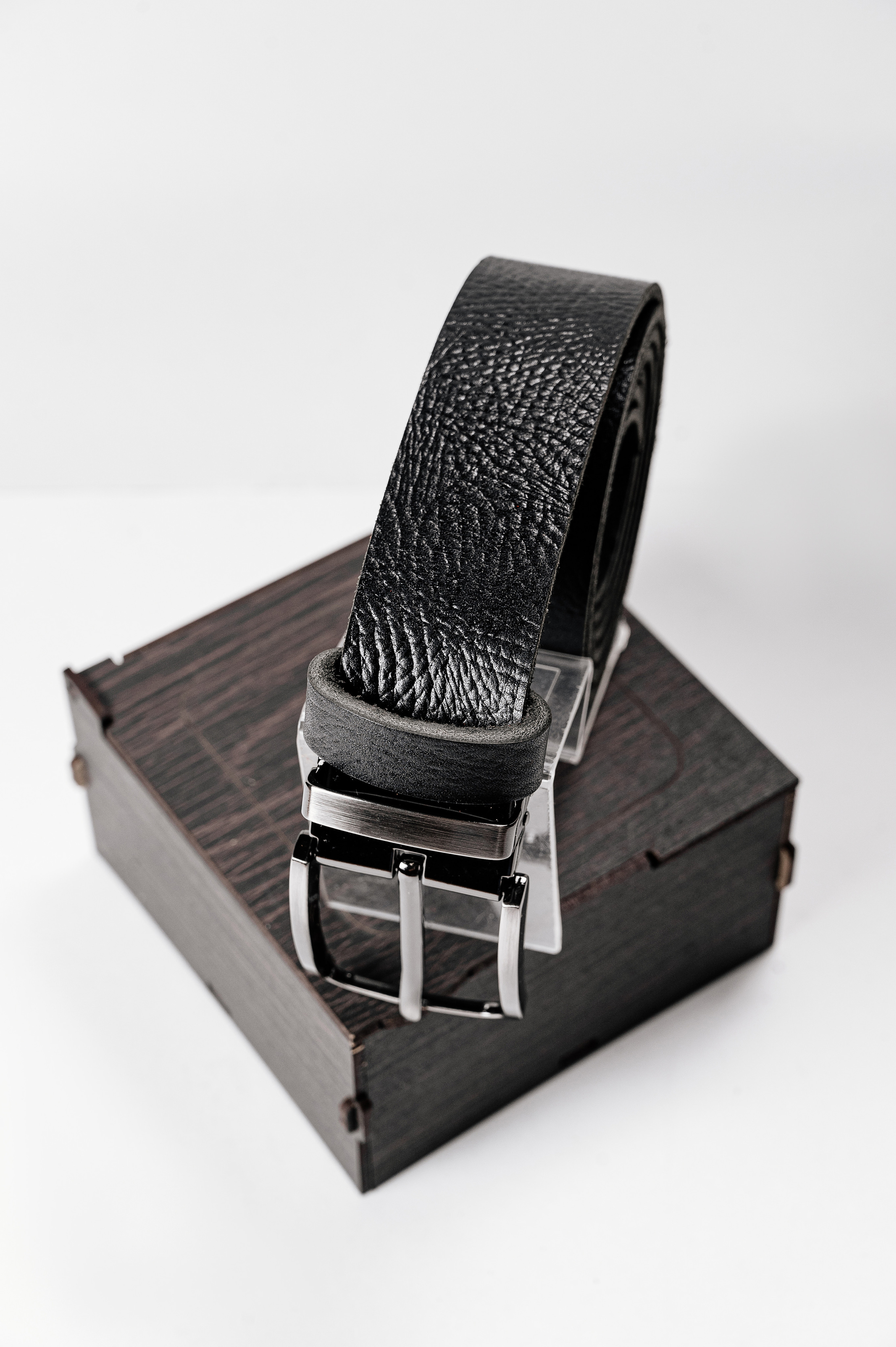 Каталог кожаных изделий MOKSA. Свадебный и семейный фотограф в Сочи Никита Пищов