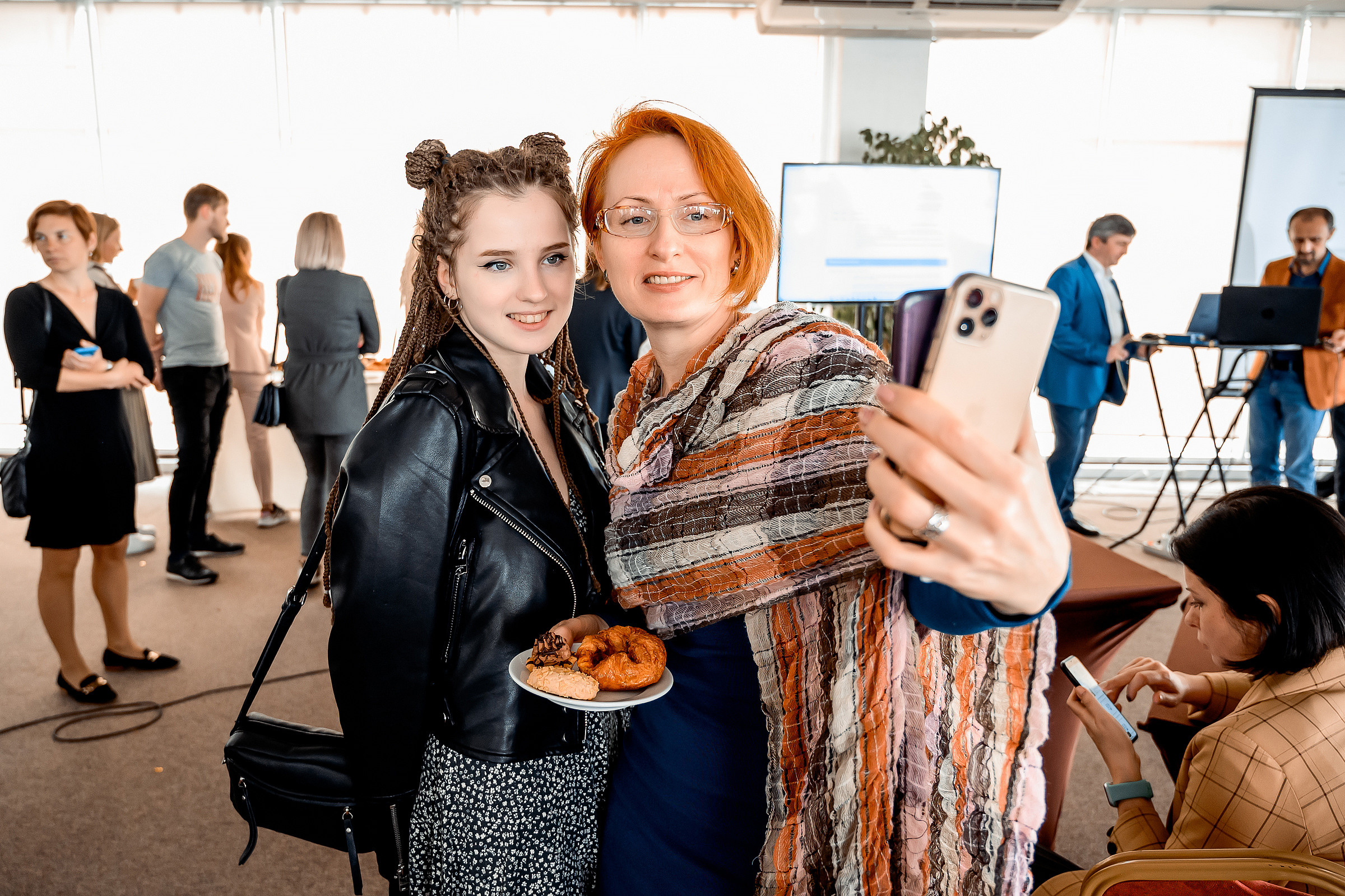 Конференция «Тенденции курортной недвижимости в Сочи». Свадебный и семейный фотограф в Сочи Никита Пищов