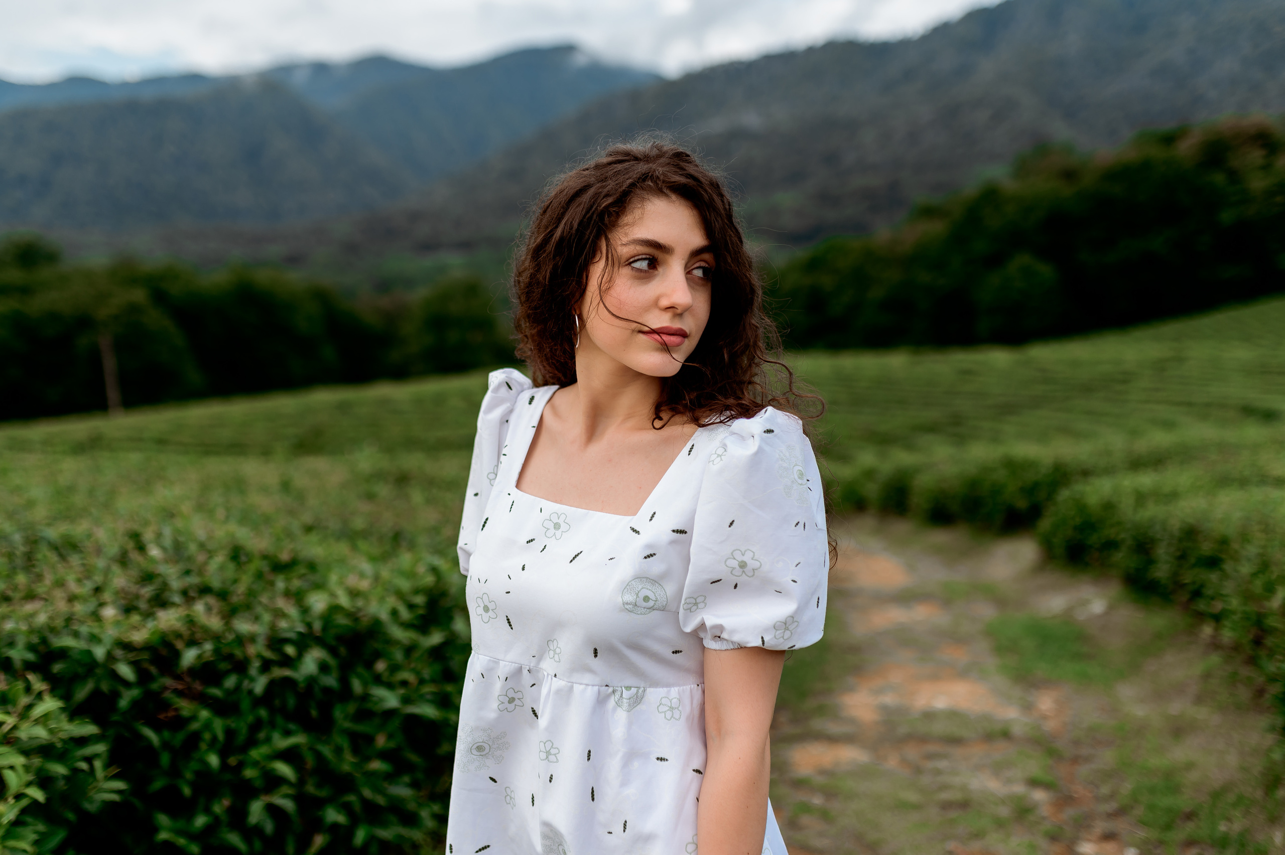 Женская фотосессия на Чайных плантациях. Свадебный и семейный фотограф в Сочи Никита Пищов