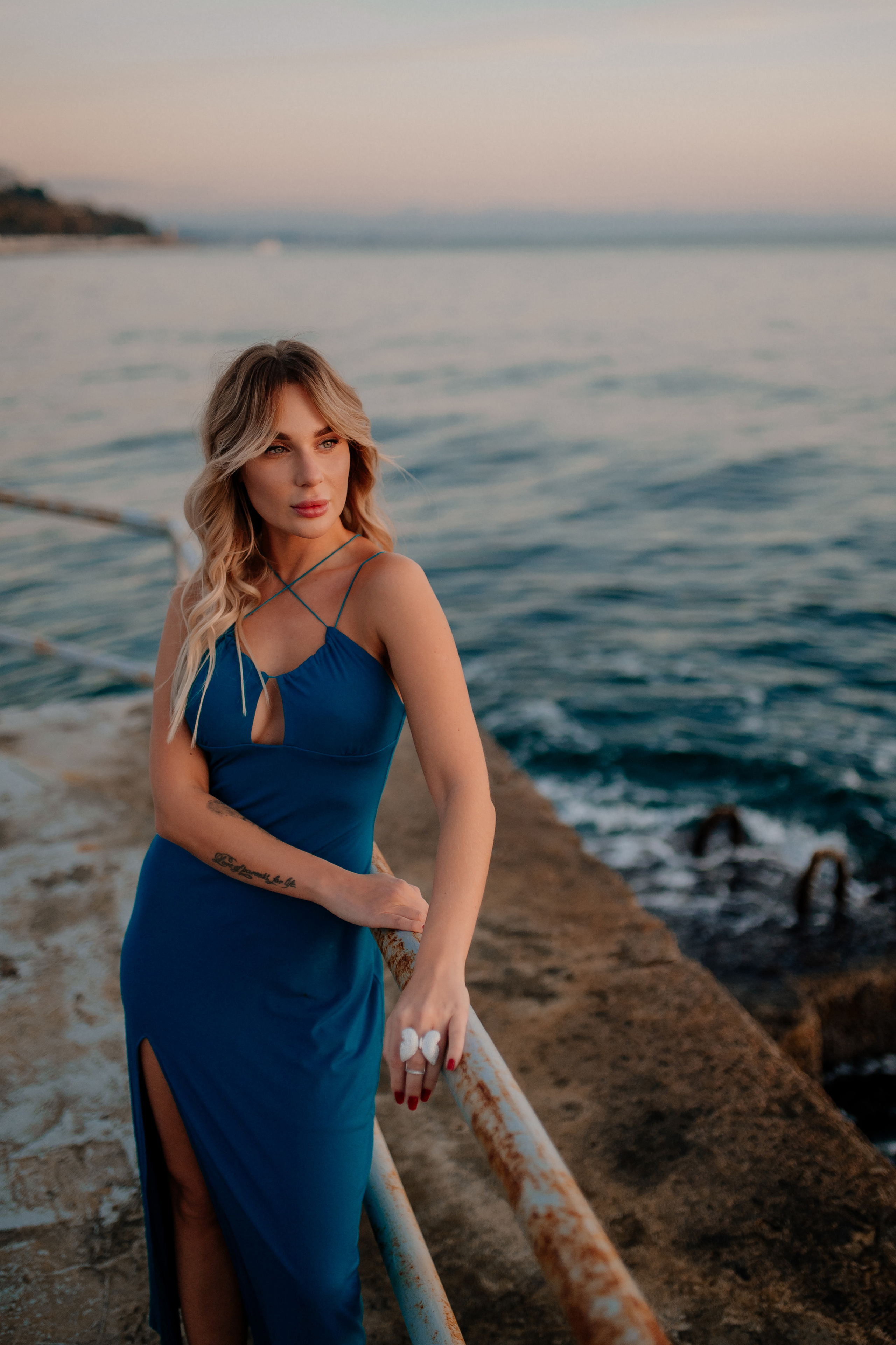 Свадебный вечер в кругу близких. Свадебный и семейный фотограф в Сочи Никита Пищов