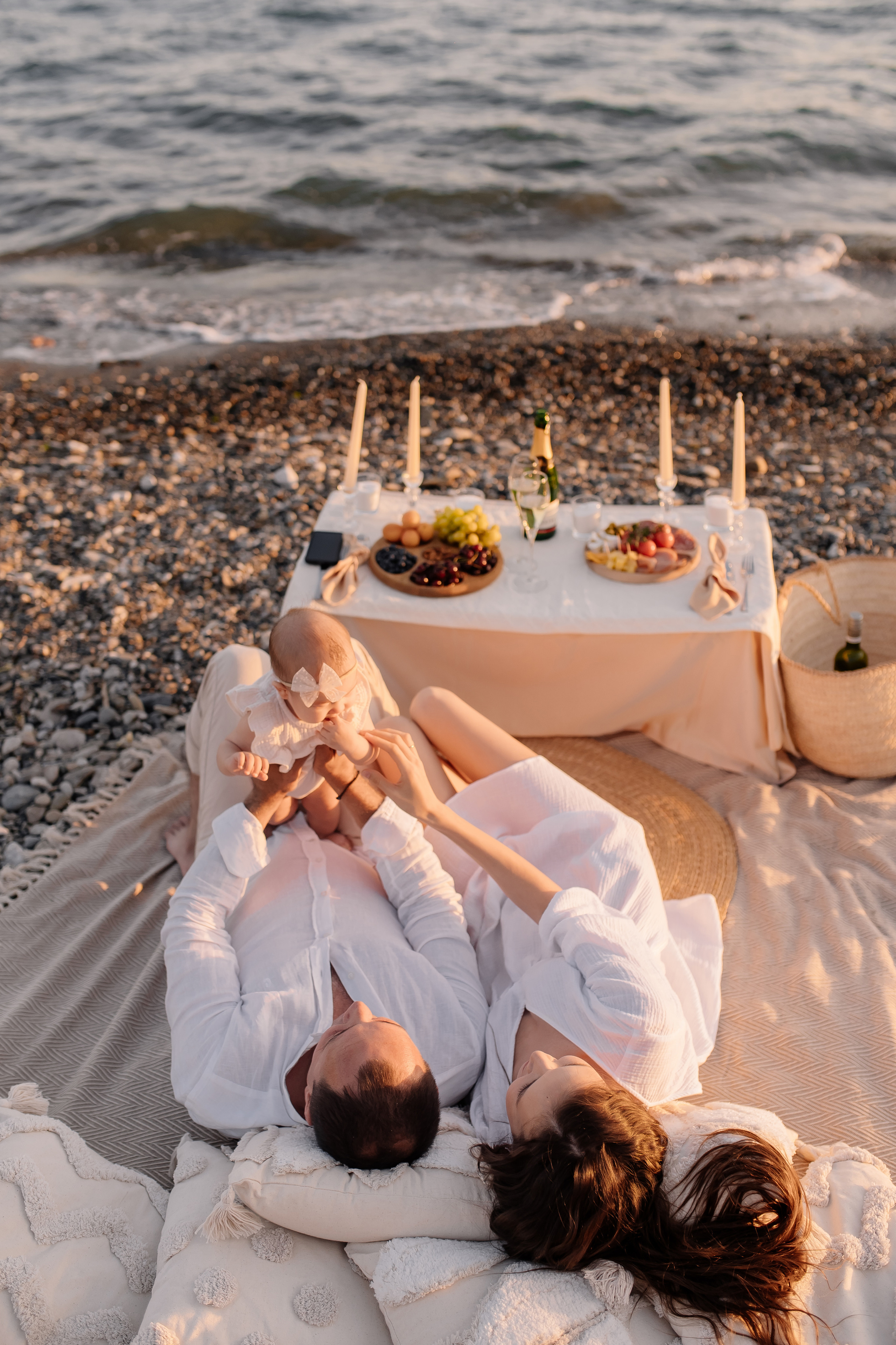 Свидание на пляже. Свадебный и семейный фотограф в Сочи Никита Пищов