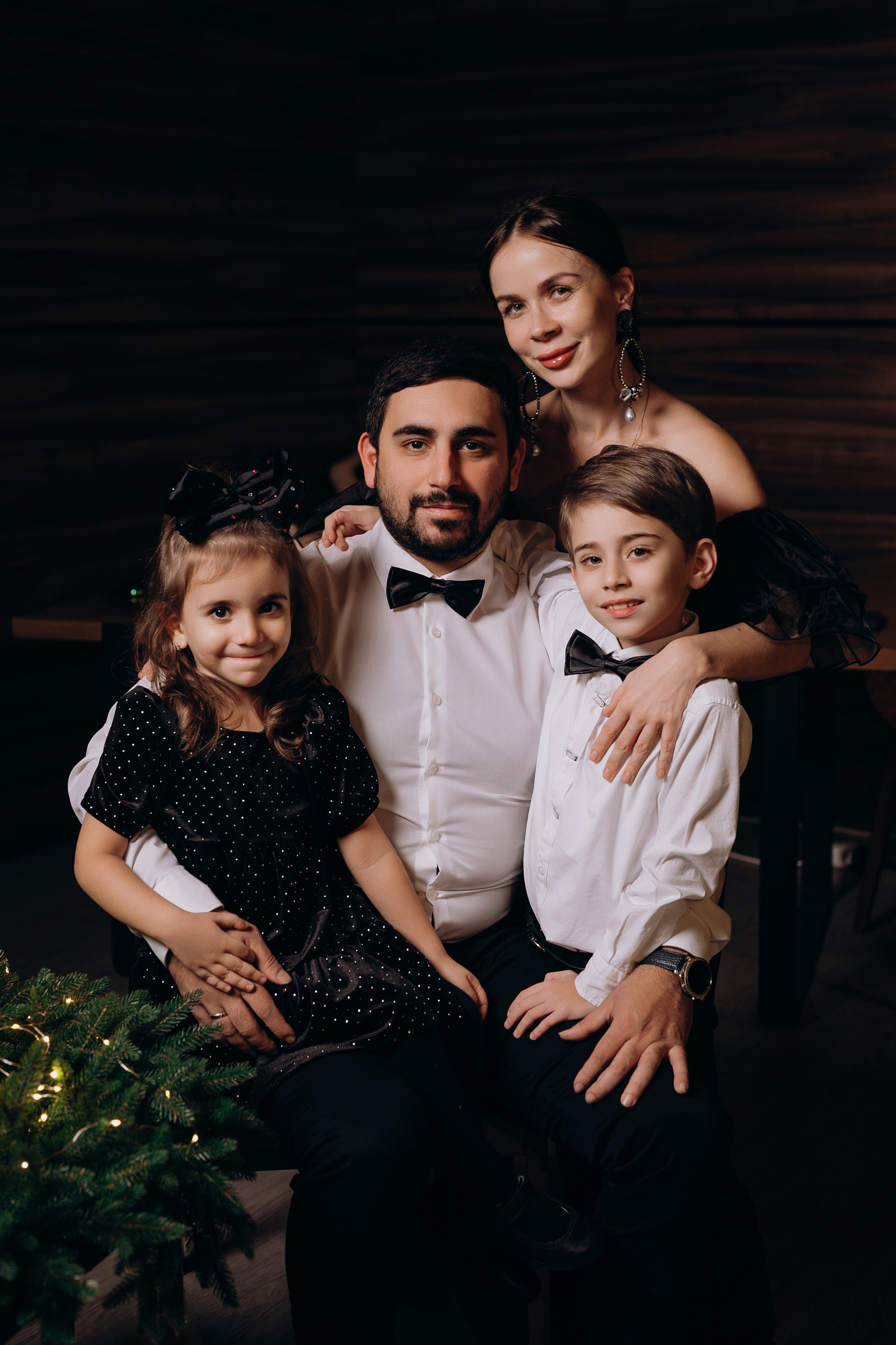 Новогодняя фотосессия семейная в студии. Свадебный и семейный фотограф в Сочи Никита Пищов