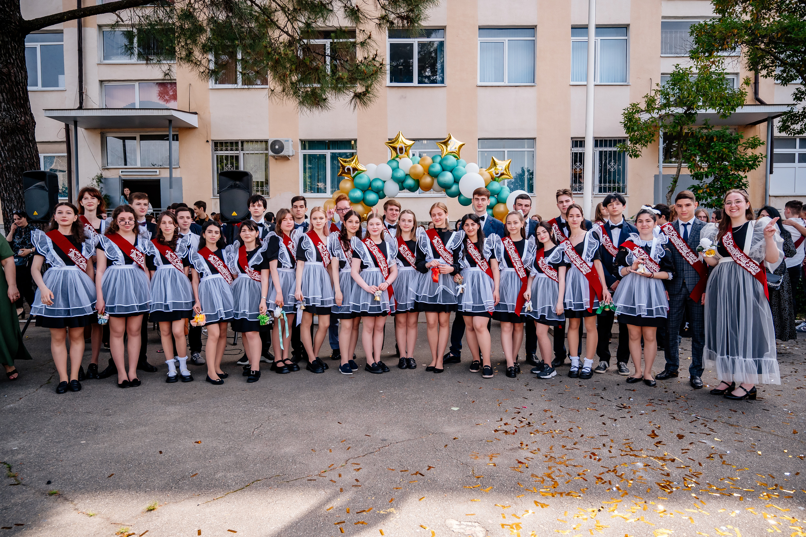 Последний звонок 2023. Свадебный и семейный фотограф в Сочи Никита Пищов