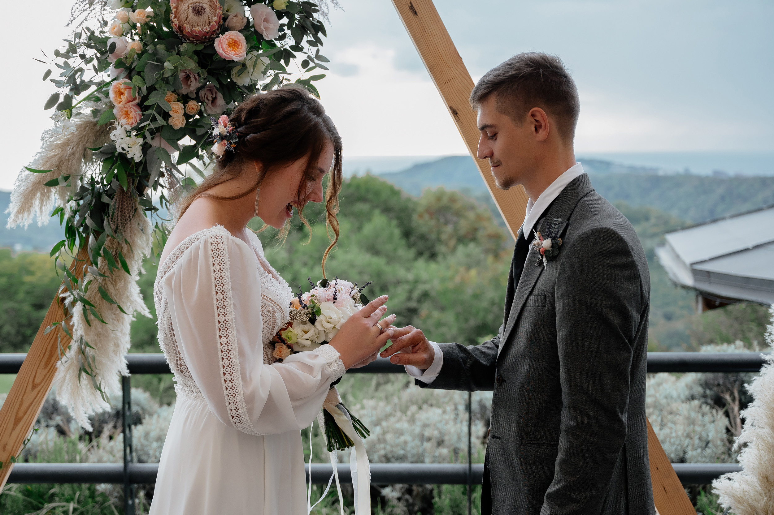 Свадьба на ферме «Экзархо». Свадебный и семейный фотограф в Сочи Никита Пищов