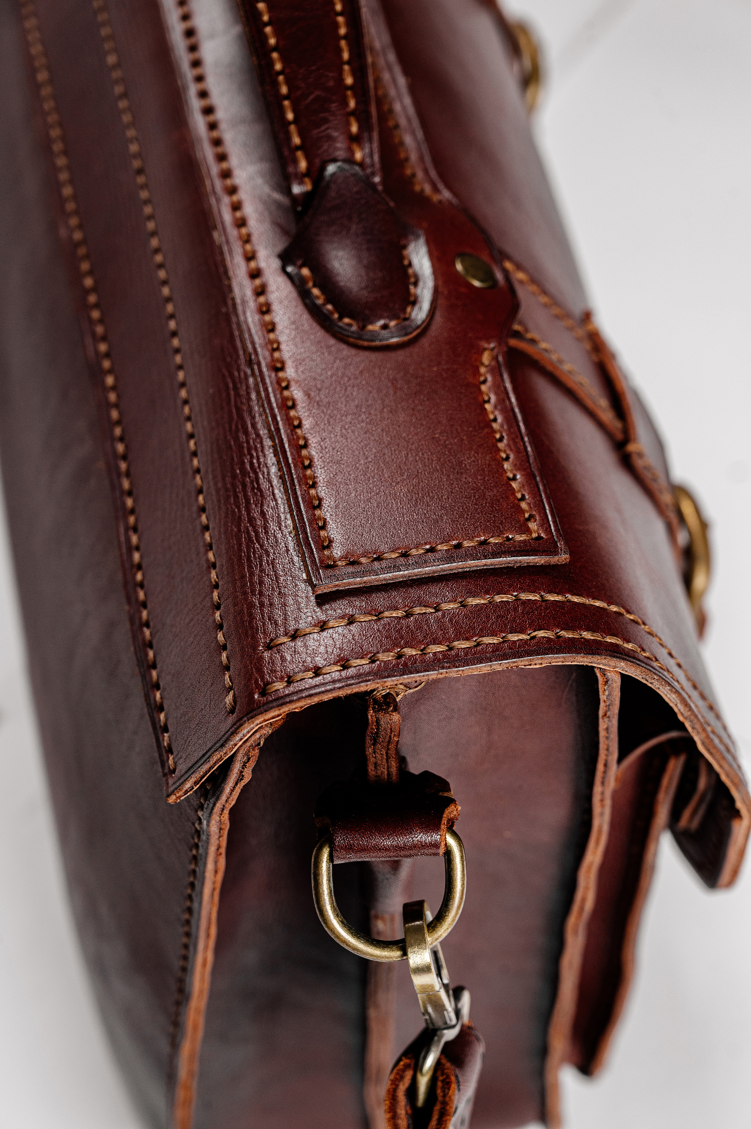 Каталог кожаных изделий MOKSA. Свадебный и семейный фотограф в Сочи Никита Пищов