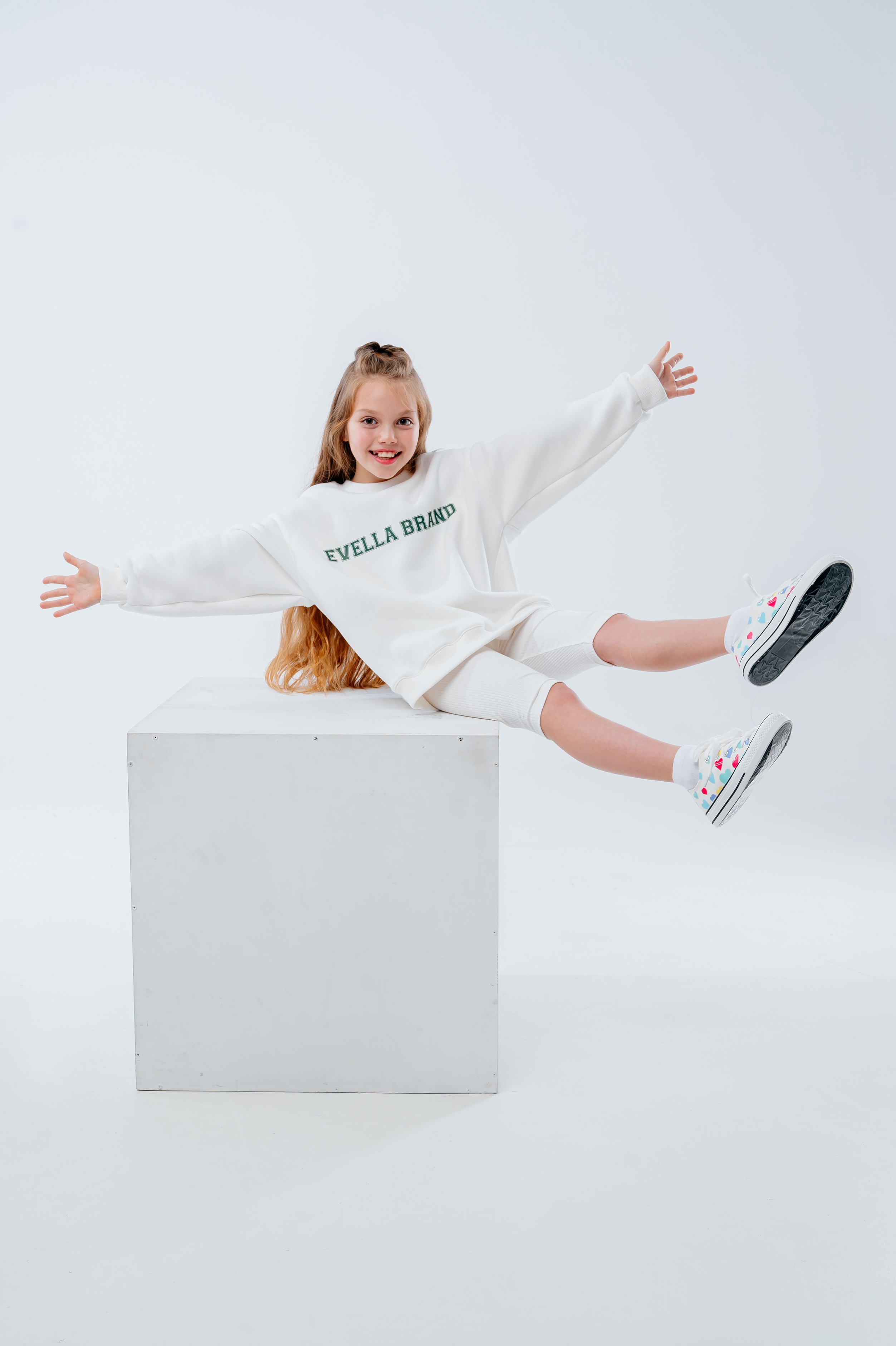 Каталог для Evella Brand. Свадебный и семейный фотограф в Сочи Никита Пищов