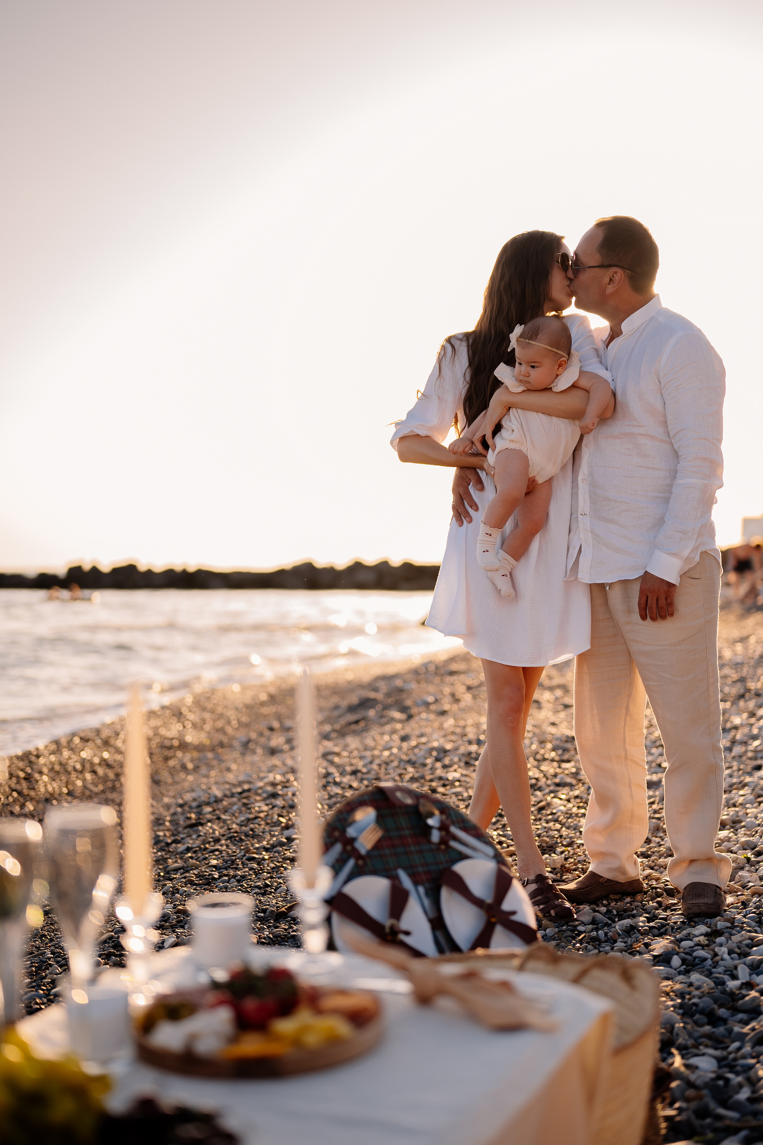 Свидание на пляже. Свадебный и семейный фотограф в Сочи Никита Пищов