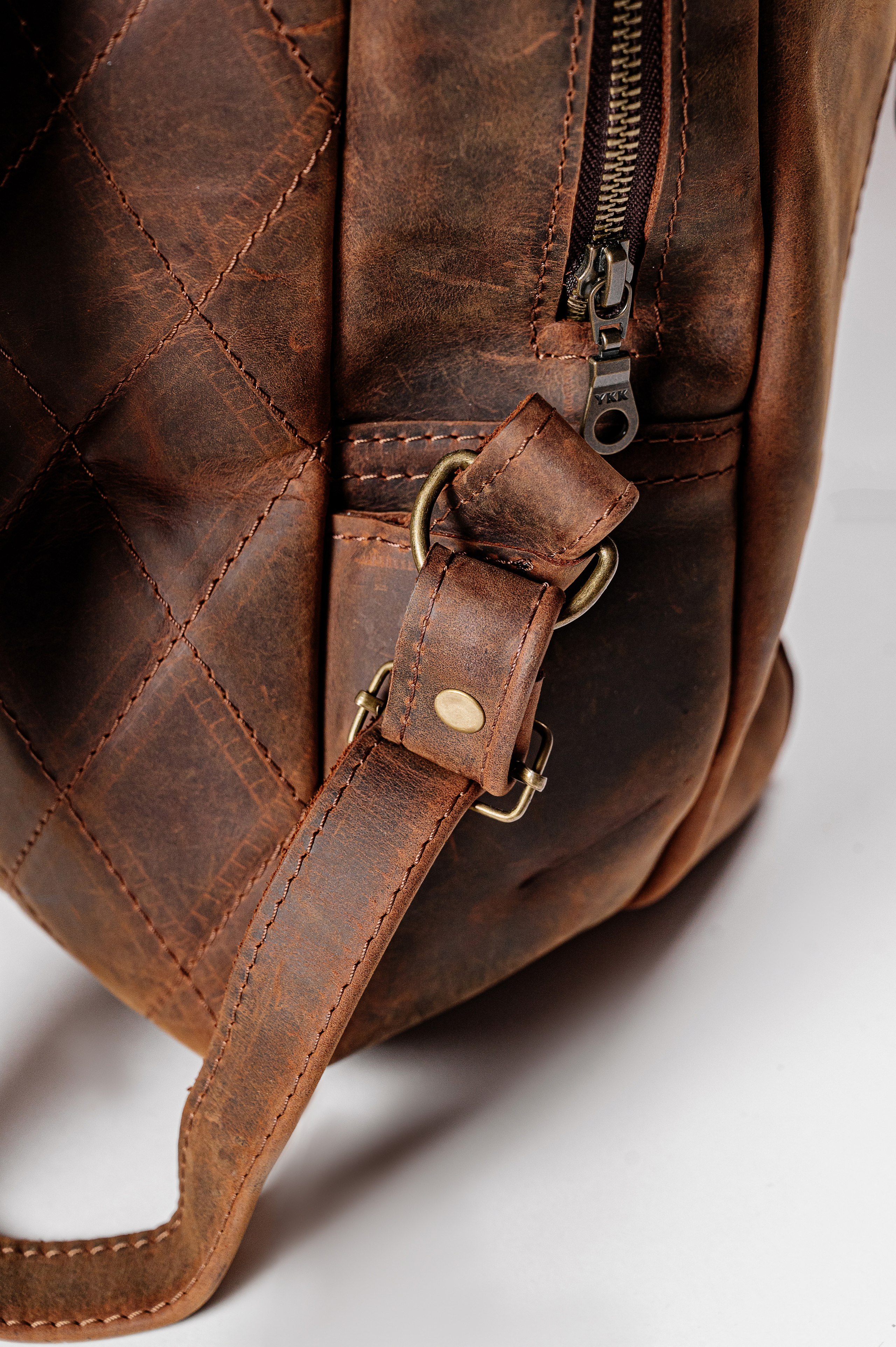 Каталог кожаных изделий MOKSA. Свадебный и семейный фотограф в Сочи Никита Пищов