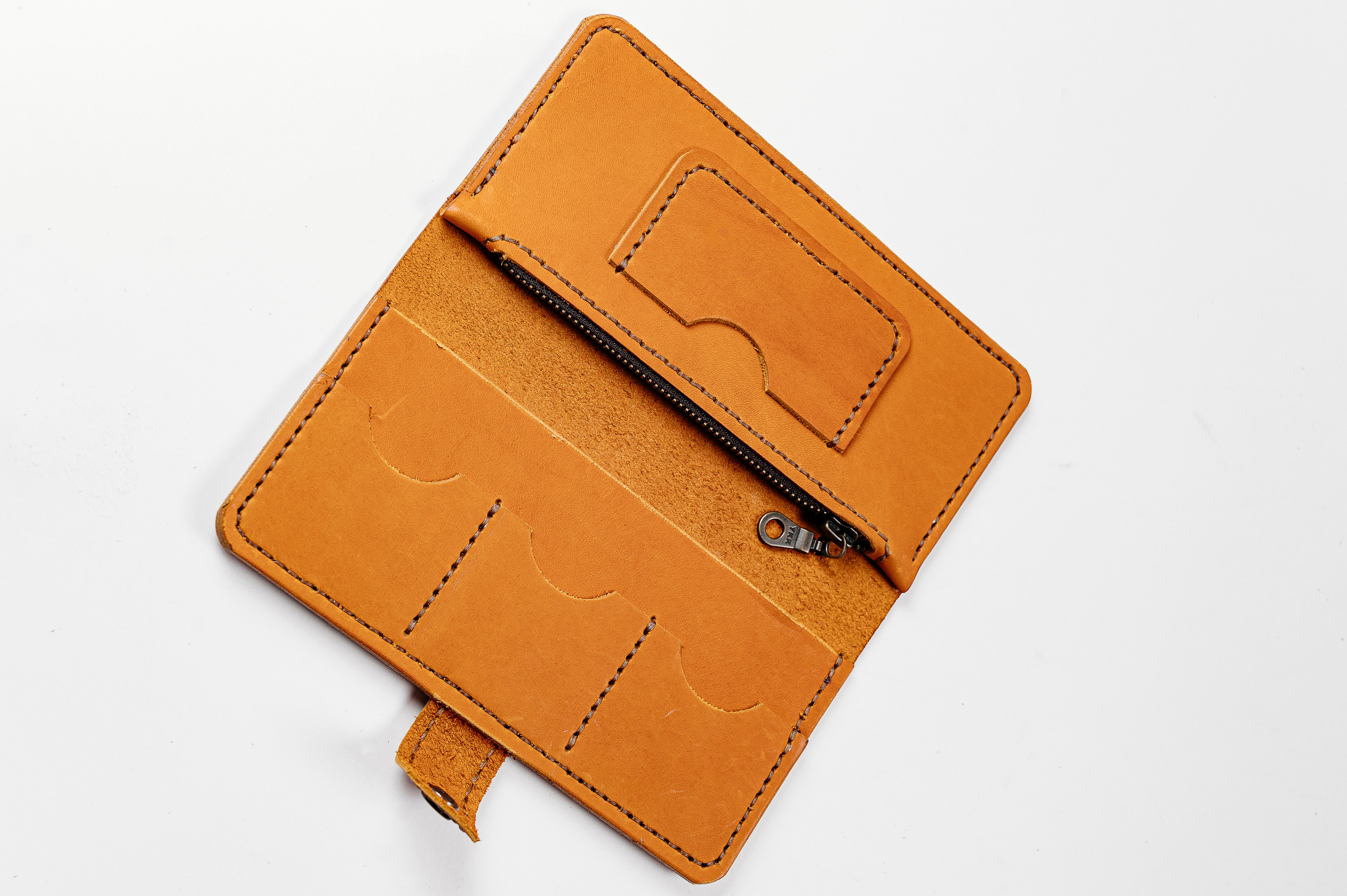 Каталог кожаных изделий MOKSA. Свадебный и семейный фотограф в Сочи Никита Пищов