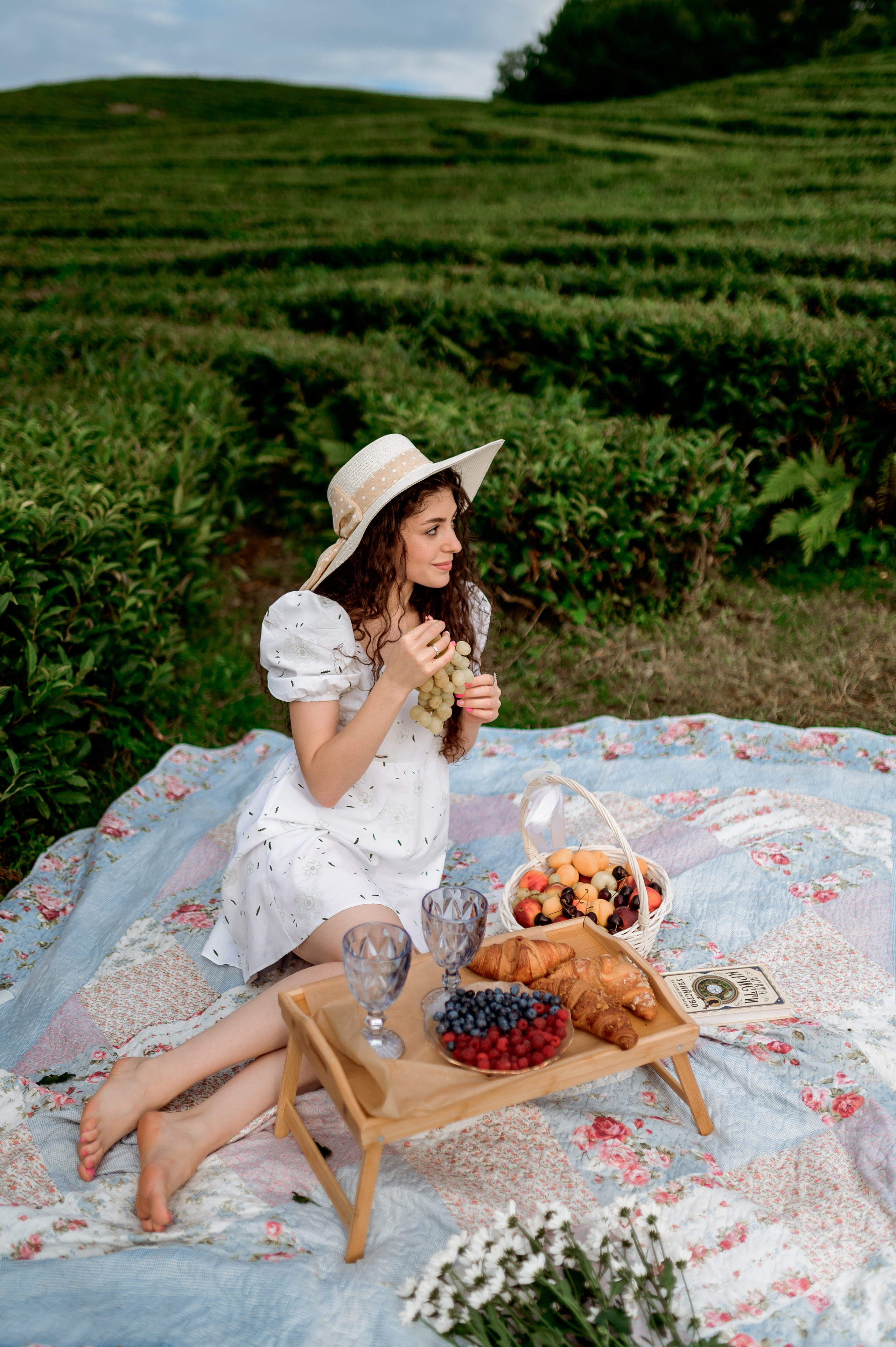 Женская фотосессия на Чайных плантациях. Свадебный и семейный фотограф в Сочи Никита Пищов