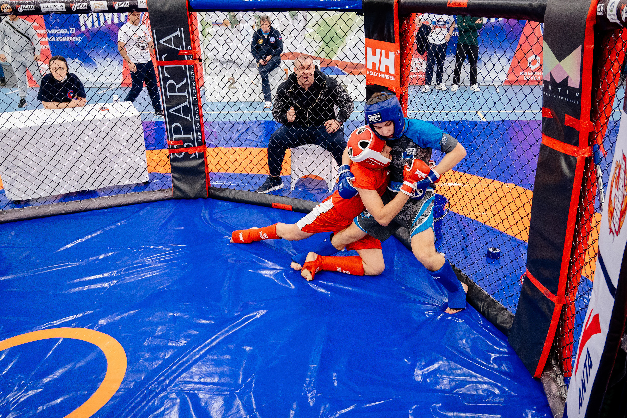 Чемпионат по смешанному боевому единоборству ММА. Свадебный и семейный фотограф в Сочи Никита Пищов