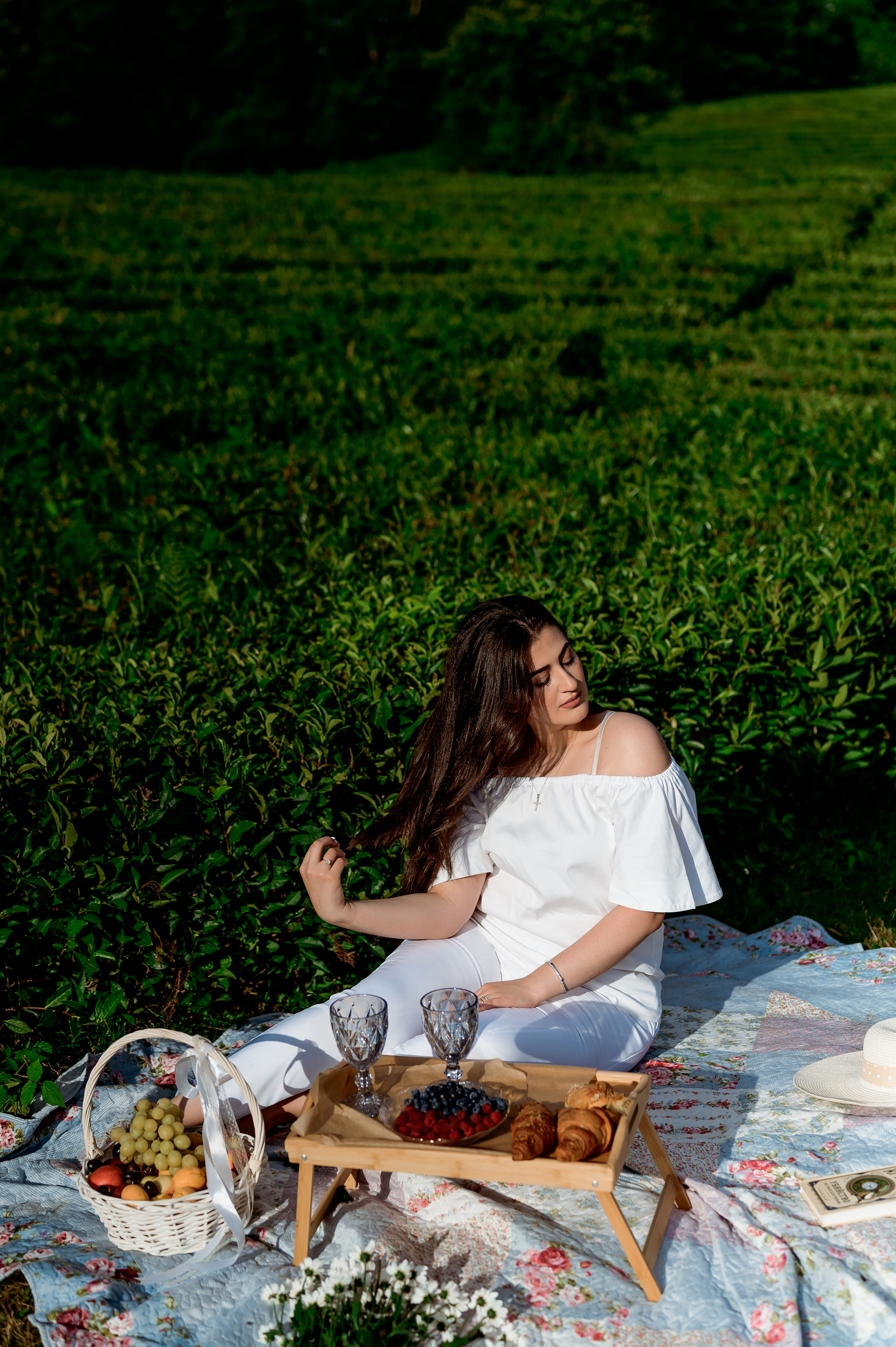 Женская фотосессия на Чайных плантациях. Свадебный и семейный фотограф в Сочи Никита Пищов