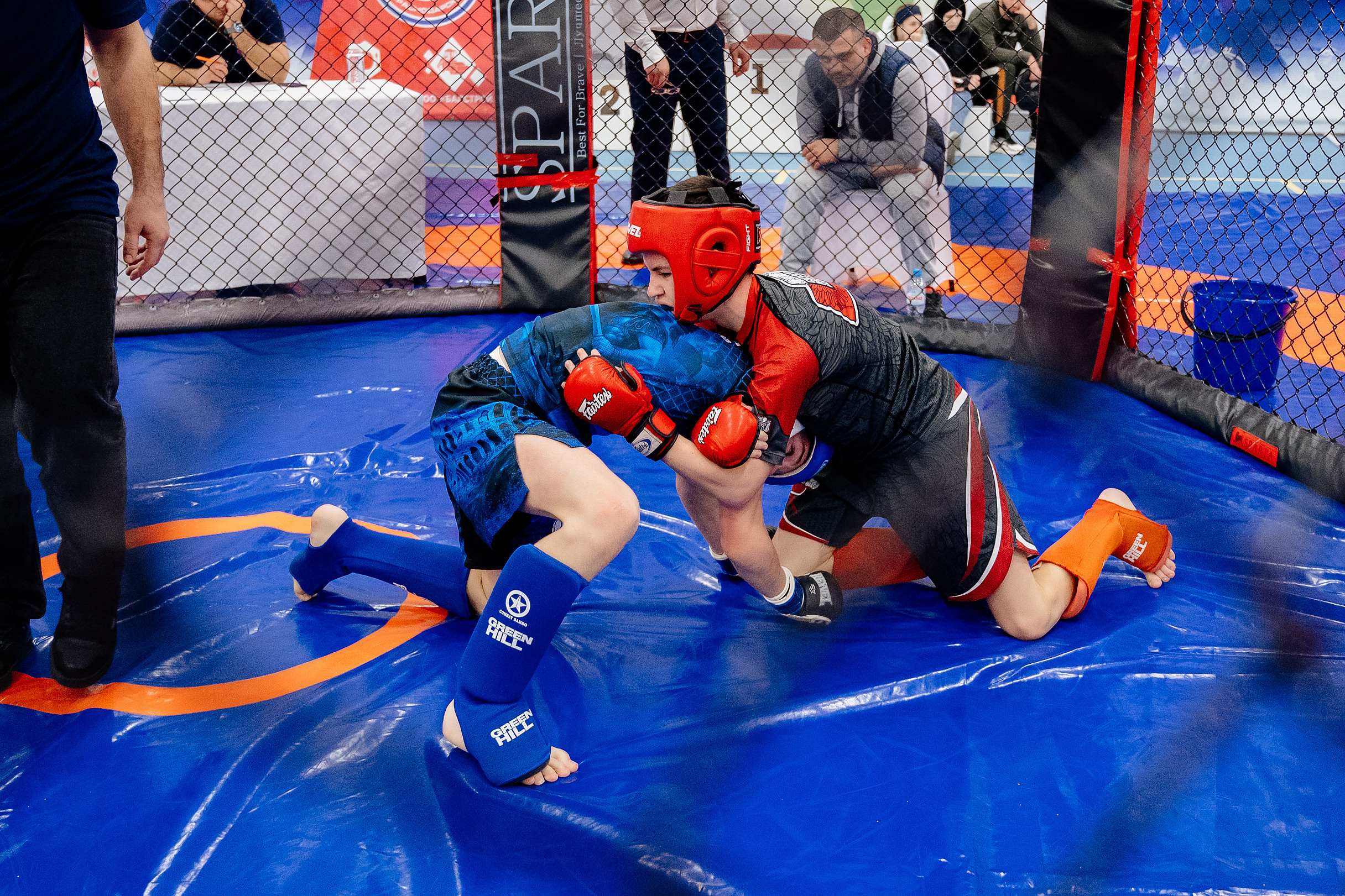 Чемпионат по смешанному боевому единоборству ММА. Свадебный и семейный фотограф в Сочи Никита Пищов